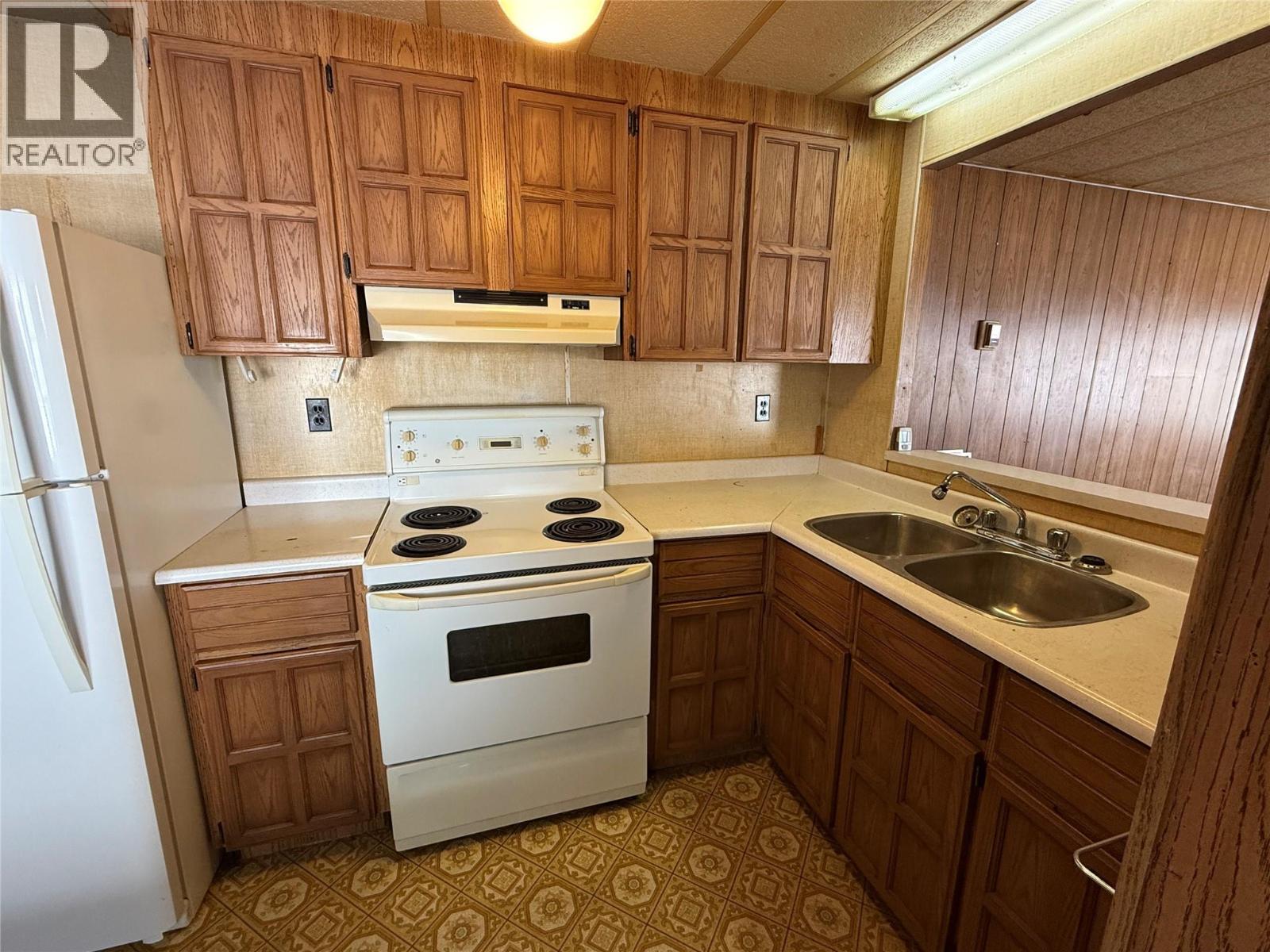 851 Read Road Unit# 12, Golden, British Columbia  V0A 1H2 - Photo 10 - 10365441