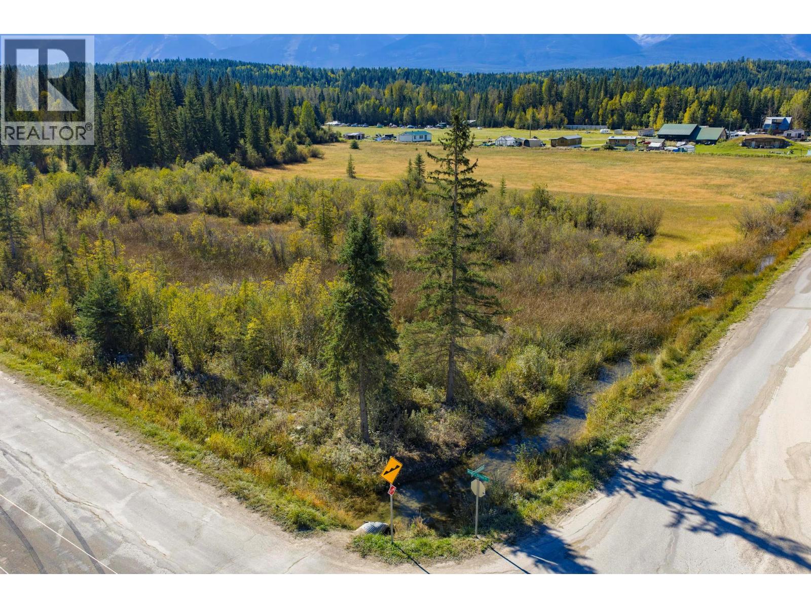 1757 Moberly School Road, Golden, British Columbia  V0A 1H2 - Photo 10 - 10365710