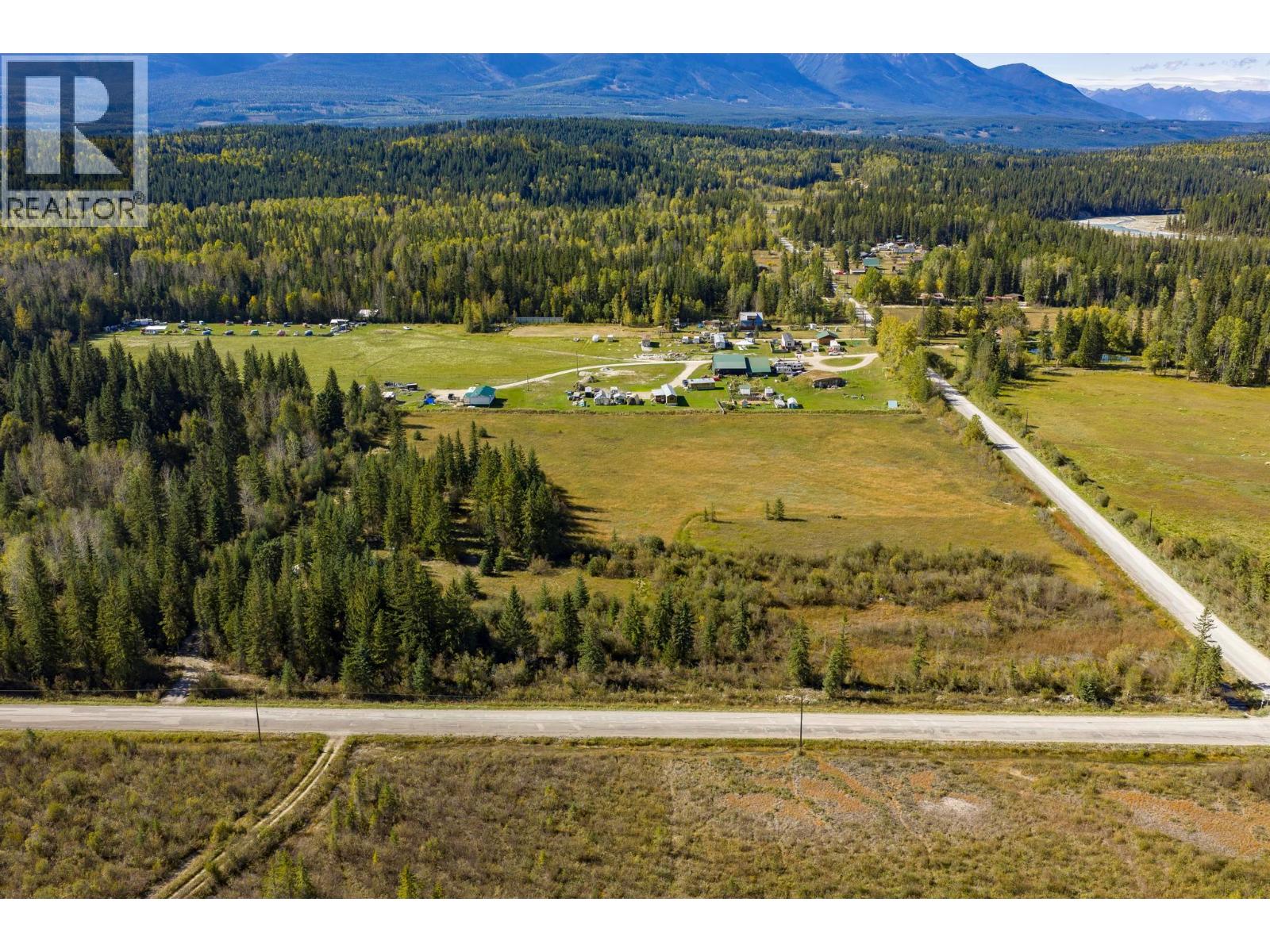 1757 Moberly School Road, Golden, British Columbia  V0A 1H2 - Photo 4 - 10365710