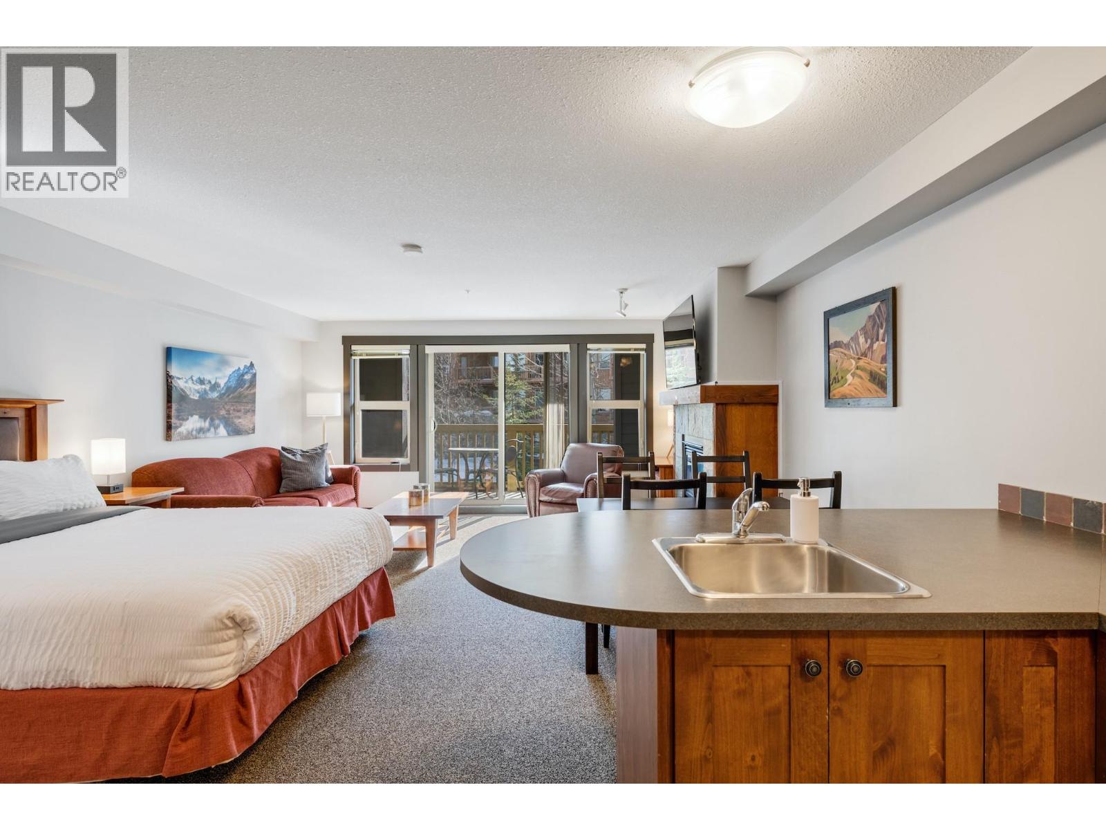 2070 Summit Drive Unit# 201b, Panorama, British Columbia  V0A 1T0 - Photo 12 - 10365826