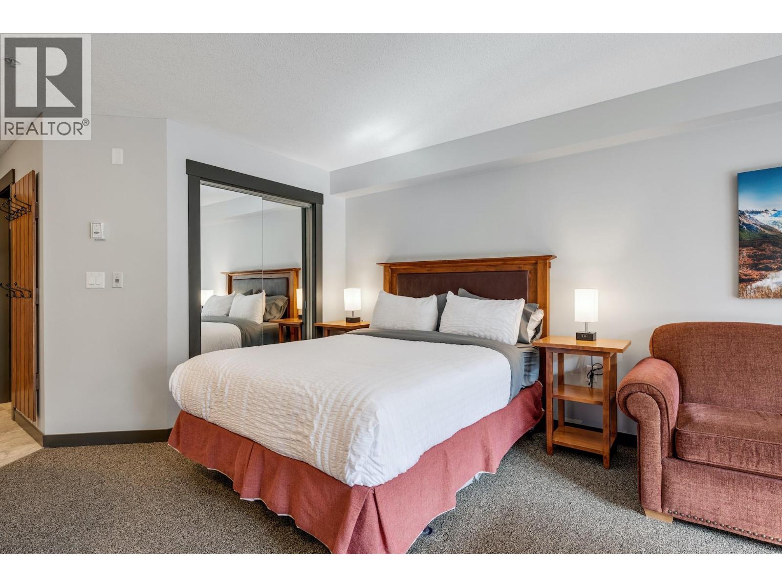 2070 Summit Drive Unit# 201b, Panorama, British Columbia  V0A 1T0 - Photo 8 - 10365826