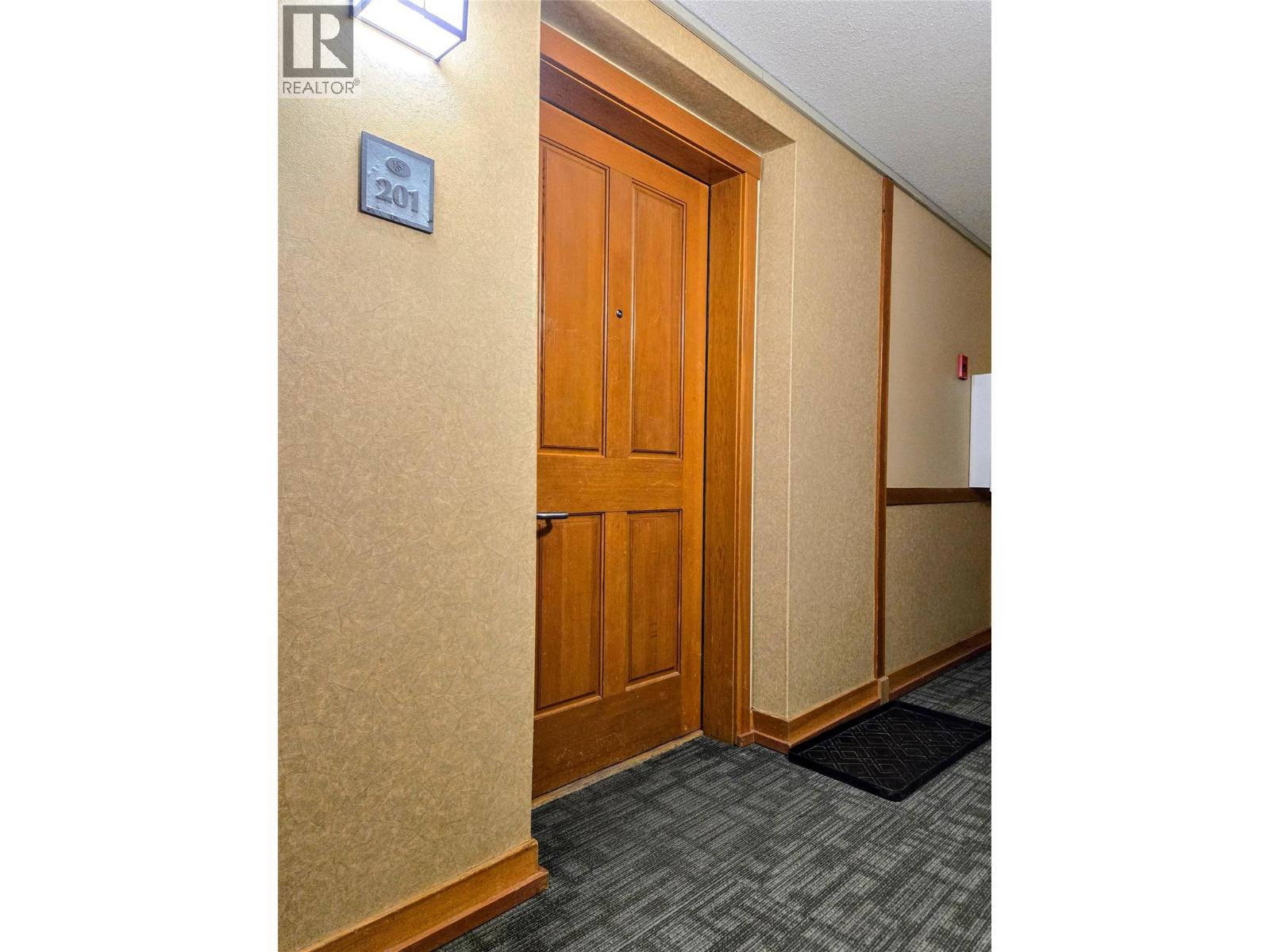 2050 Summit Drive Unit# 201, Panorama, British Columbia  V0A 1T0 - Photo 27 - 10365690