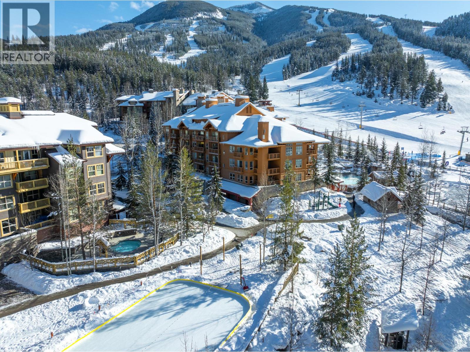 2070 SUMMIT Drive Unit# 301B Lot# STUDIO, Panorama, British Columbia