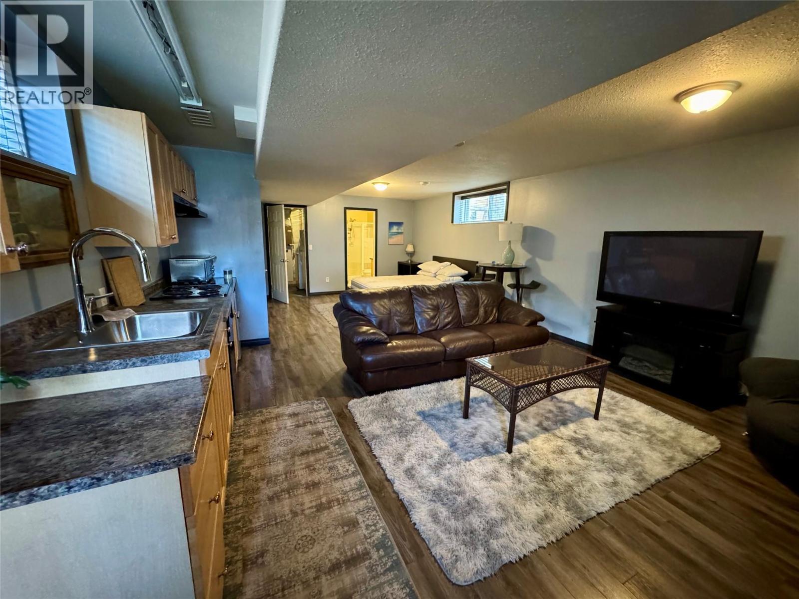 2205 Westside Park Avenue, Invermere, British Columbia  V0A 1K4 - Photo 14 - 10366177