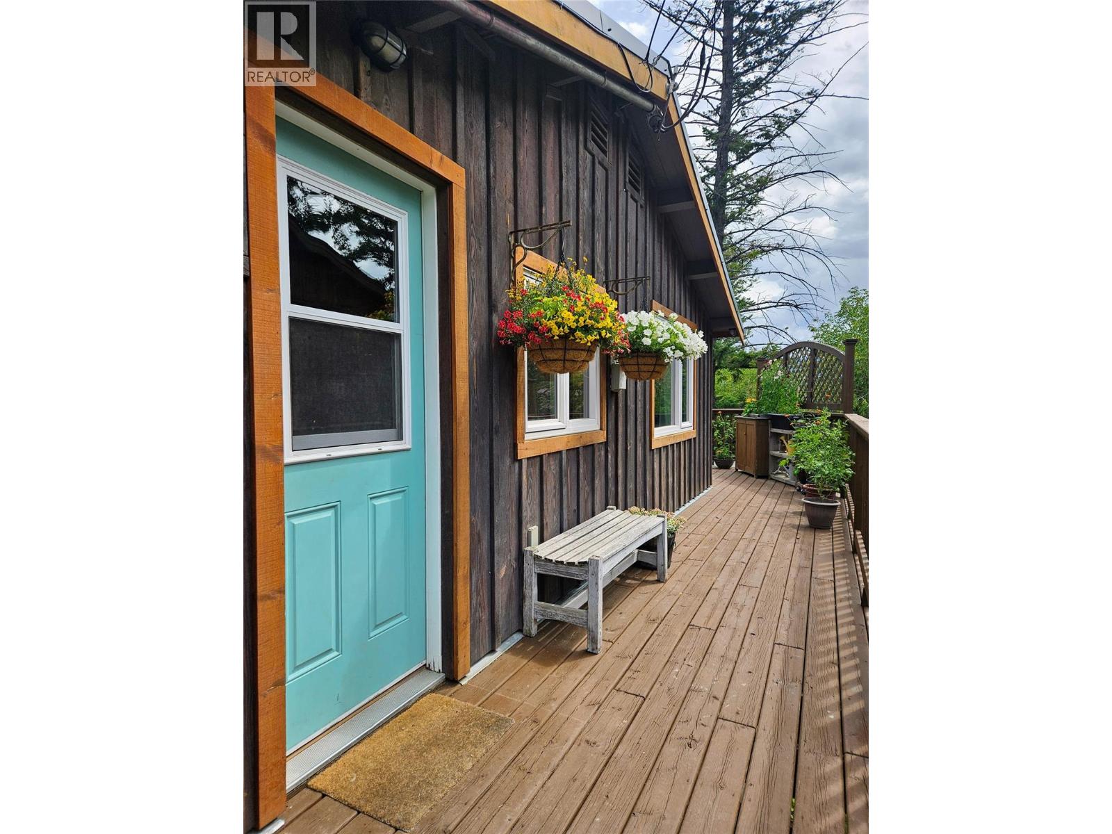1705 9th Avenue, Invermere, British Columbia  V0A 1K0 - Photo 2 - 10366475