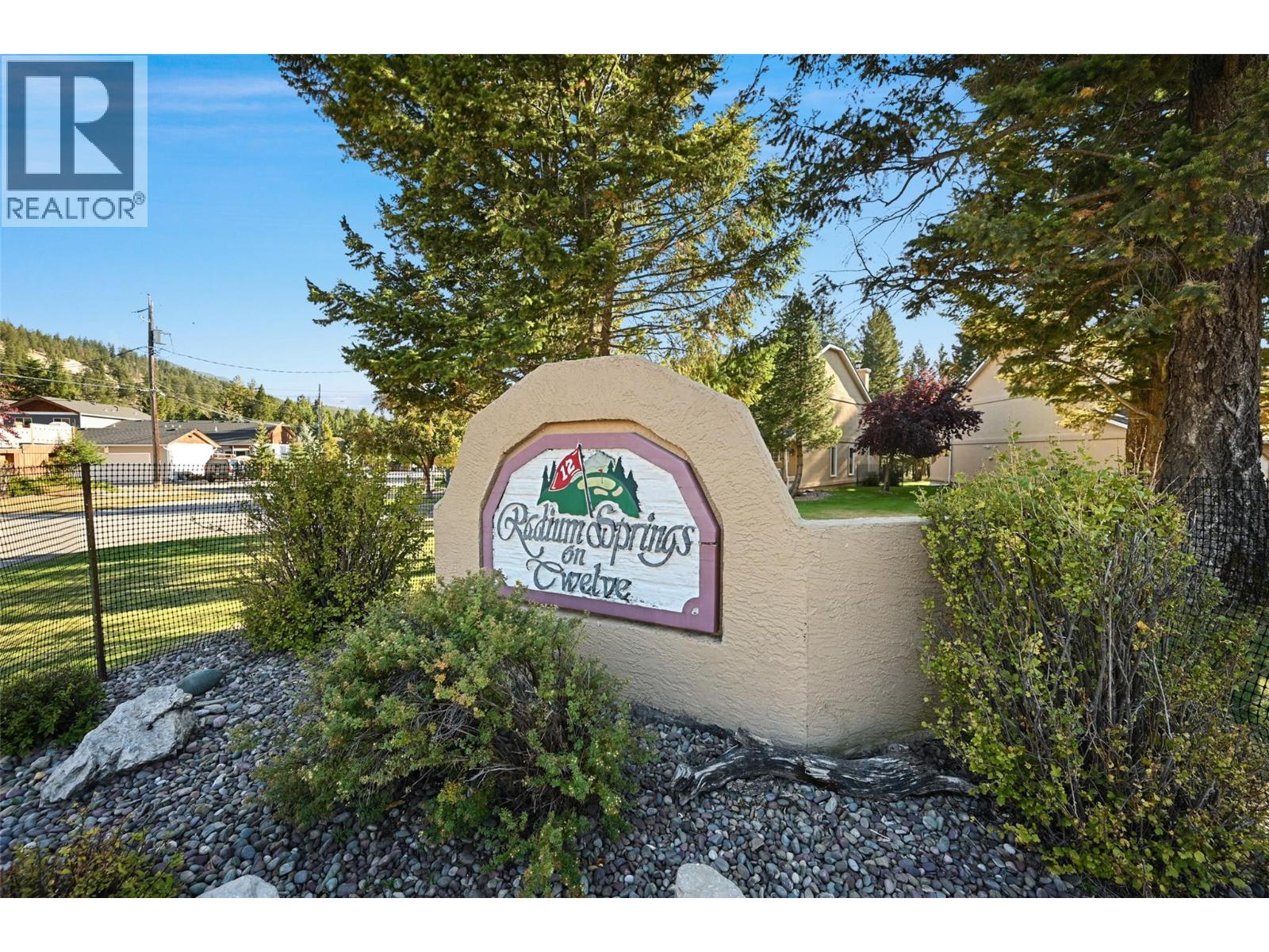 7595 Pioneer Avenue Unit# 8, Radium Hot Springs, British Columbia  V0A 1M0 - Photo 50 - 10365934