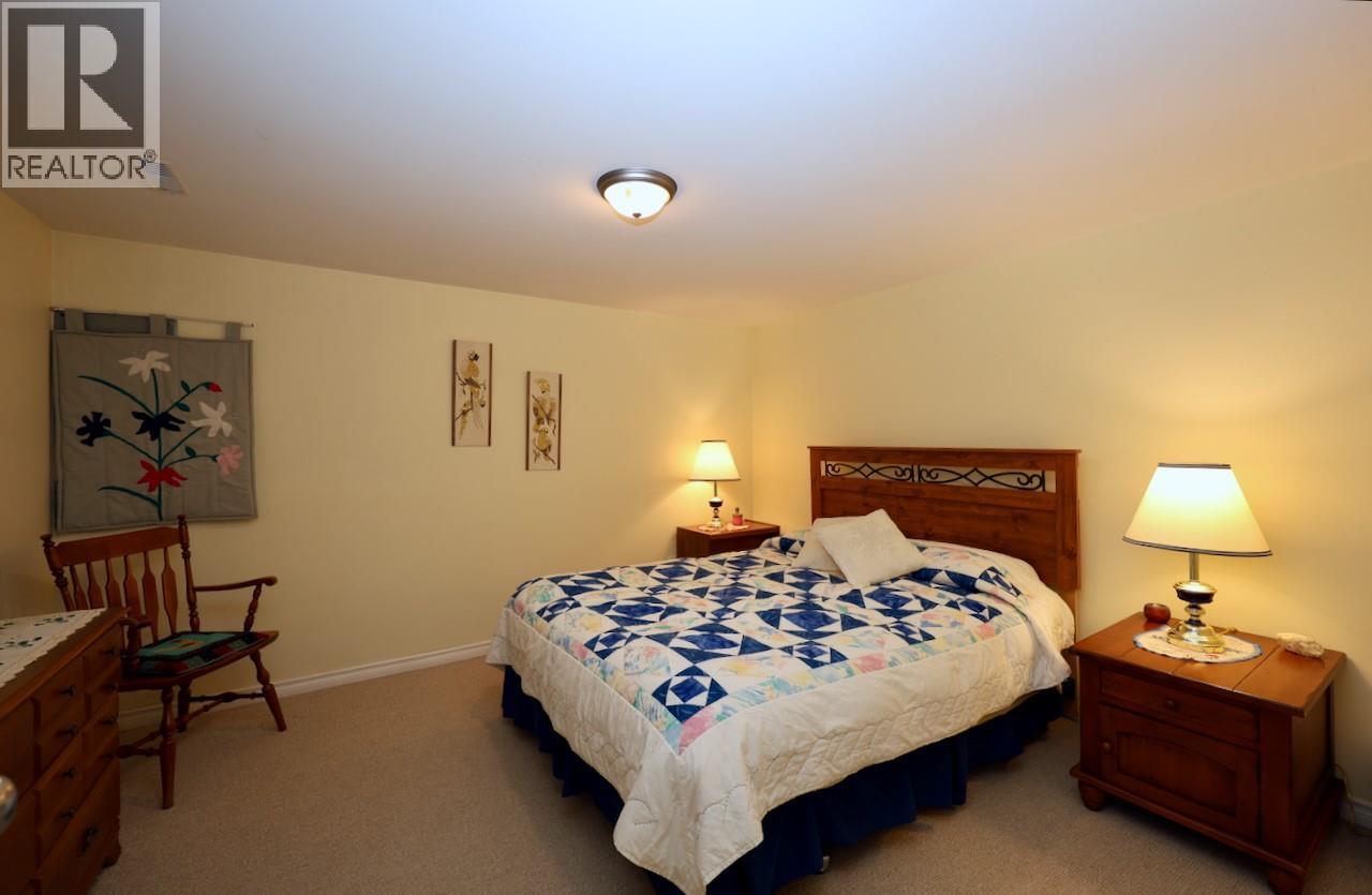 1508 Poplar Street, Golden, British Columbia  V0A 1H0 - Photo 25 - 10366919