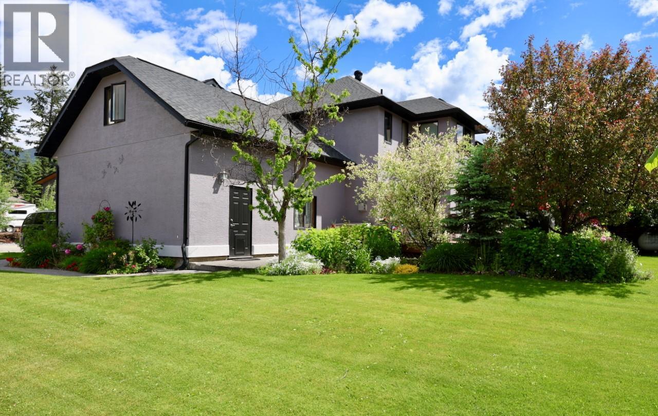 1508 Poplar Street, Golden, British Columbia  V0A 1H0 - Photo 43 - 10366919