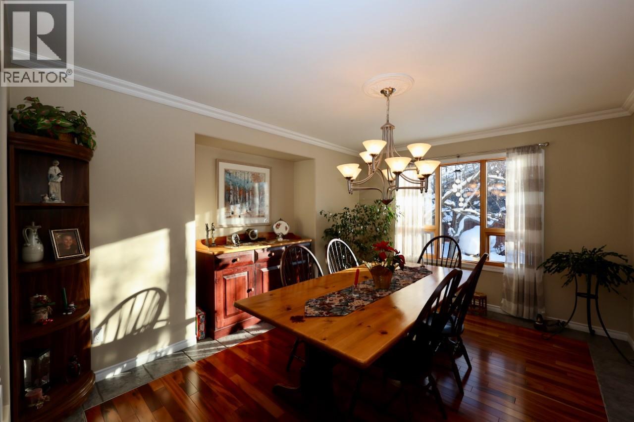 1508 Poplar Street, Golden, British Columbia  V0A 1H0 - Photo 7 - 10366919