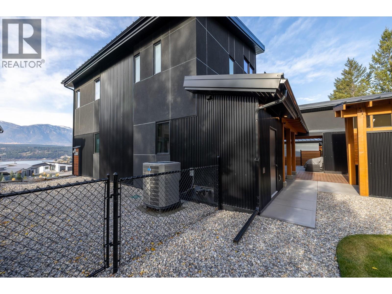 864 Antler Ridge Road, Windermere, British Columbia  V0A 1K3 - Photo 52 - 10366971