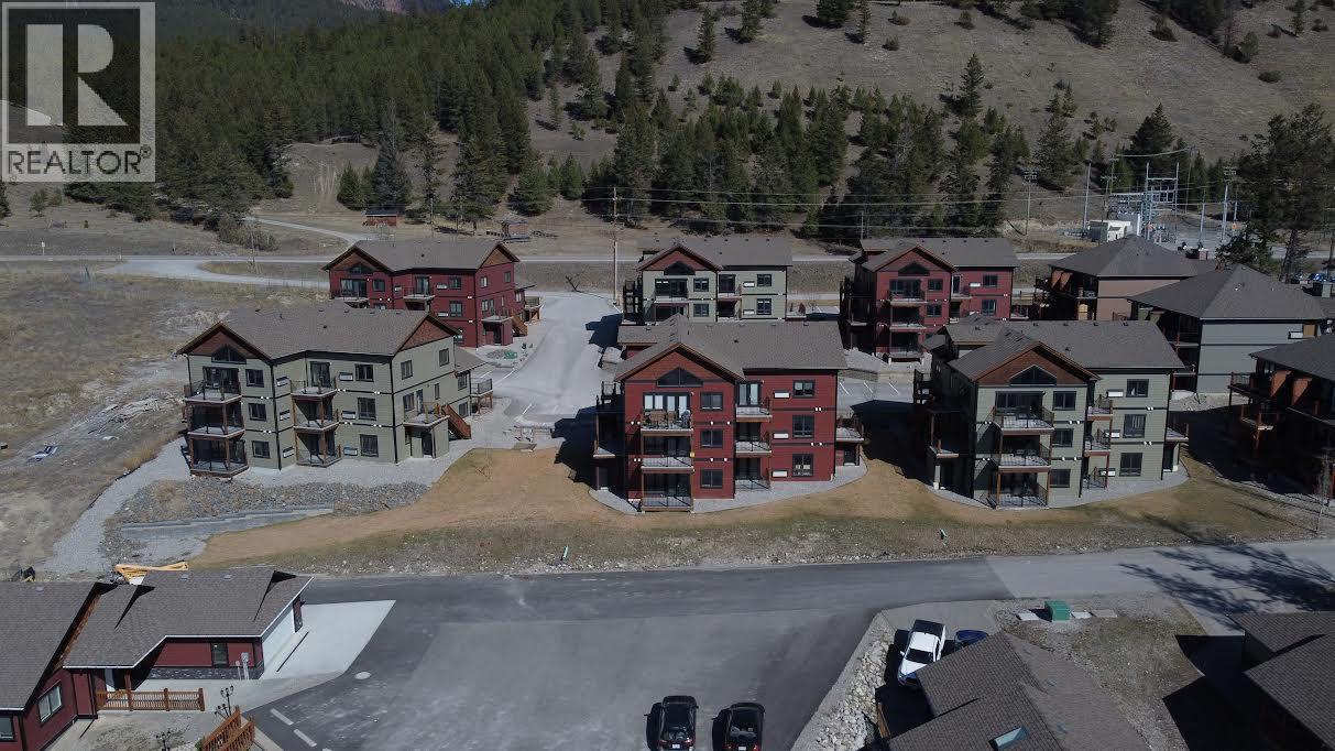 7291 Prospector Avenue Unit# 404, Radium Hot Springs, British Columbia