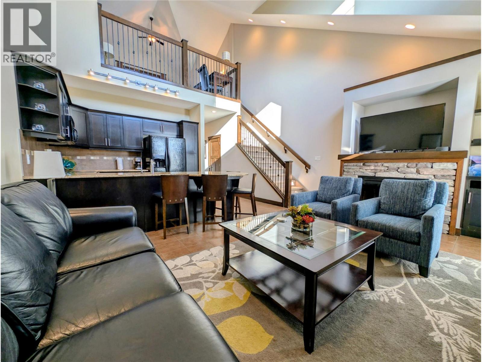 800 Bighorn Boulevard Unit# 835b, Radium Hot Springs, British Columbia  V0A 1M0 - Photo 2 - 10367262