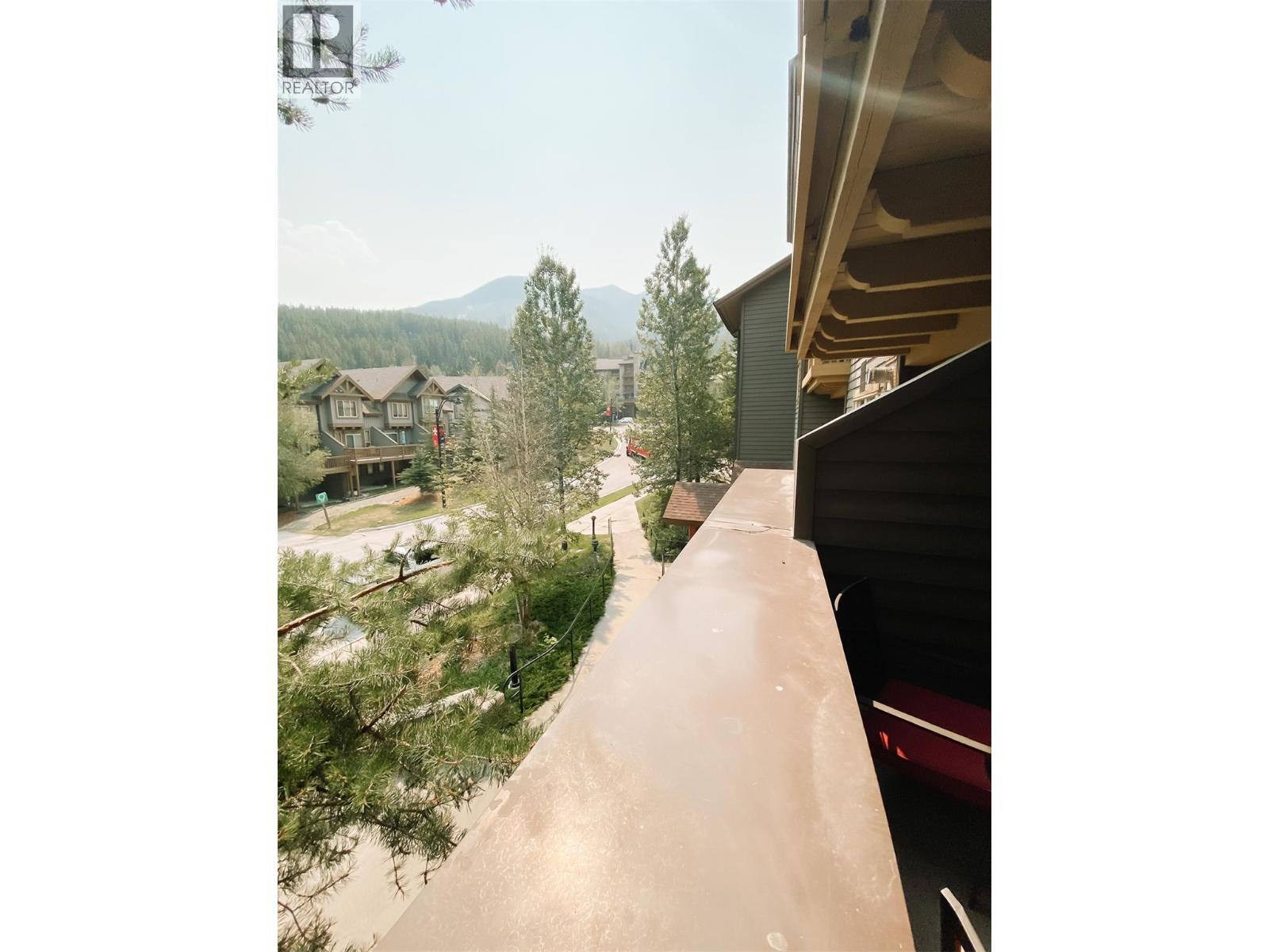 2070 Summit Drive Drive Unit# 306, Panorama, British Columbia  V0A 1T0 - Photo 25 - 10366614