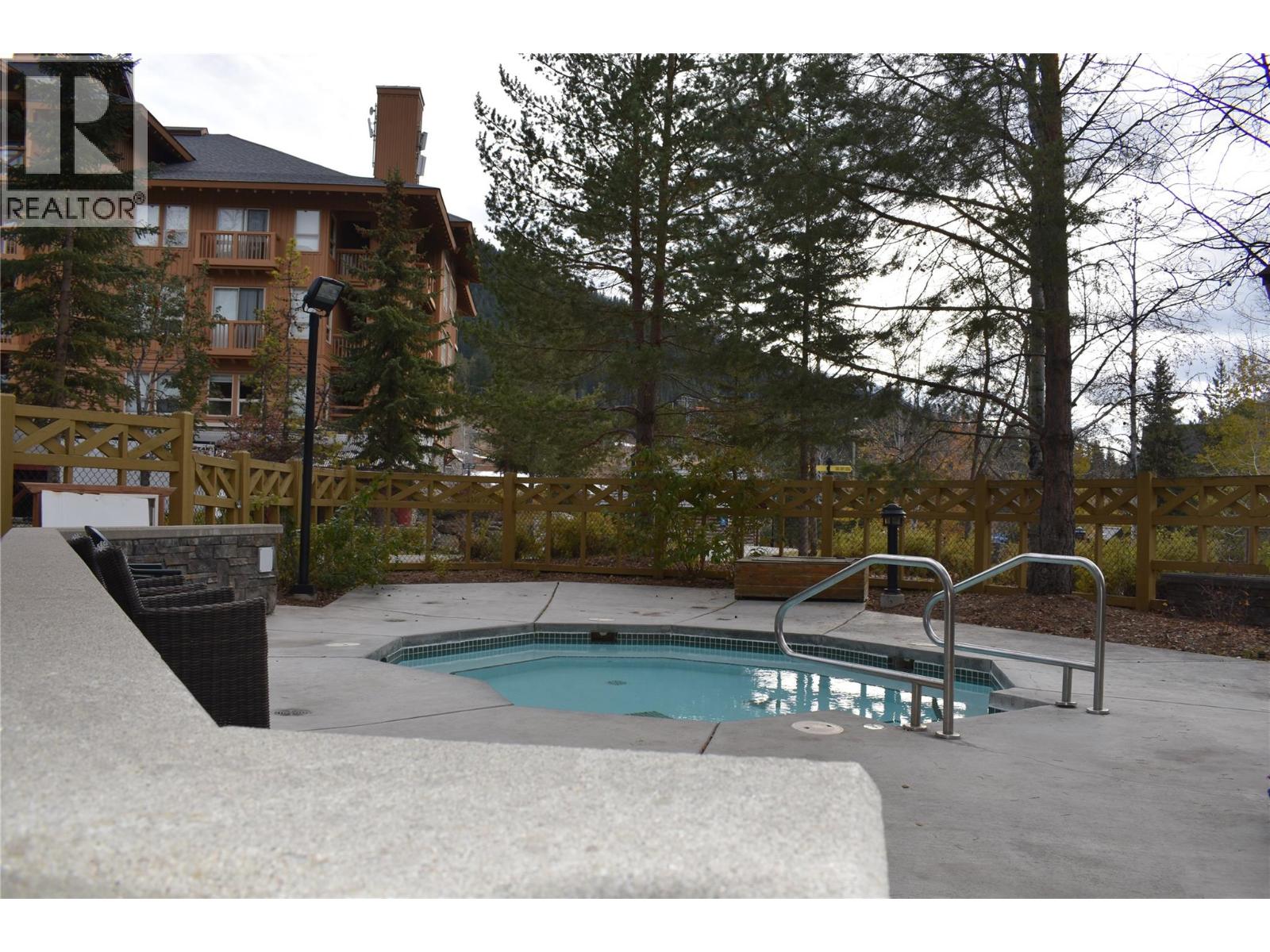 2070 Summit Drive Drive Unit# 306, Panorama, British Columbia  V0A 1T0 - Photo 28 - 10366614