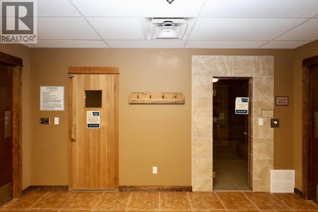 1549 Kicking Horse Trail Unit# 415 (A&b), Golden, British Columbia  V0A 1H0 - Photo 38 - 10367422