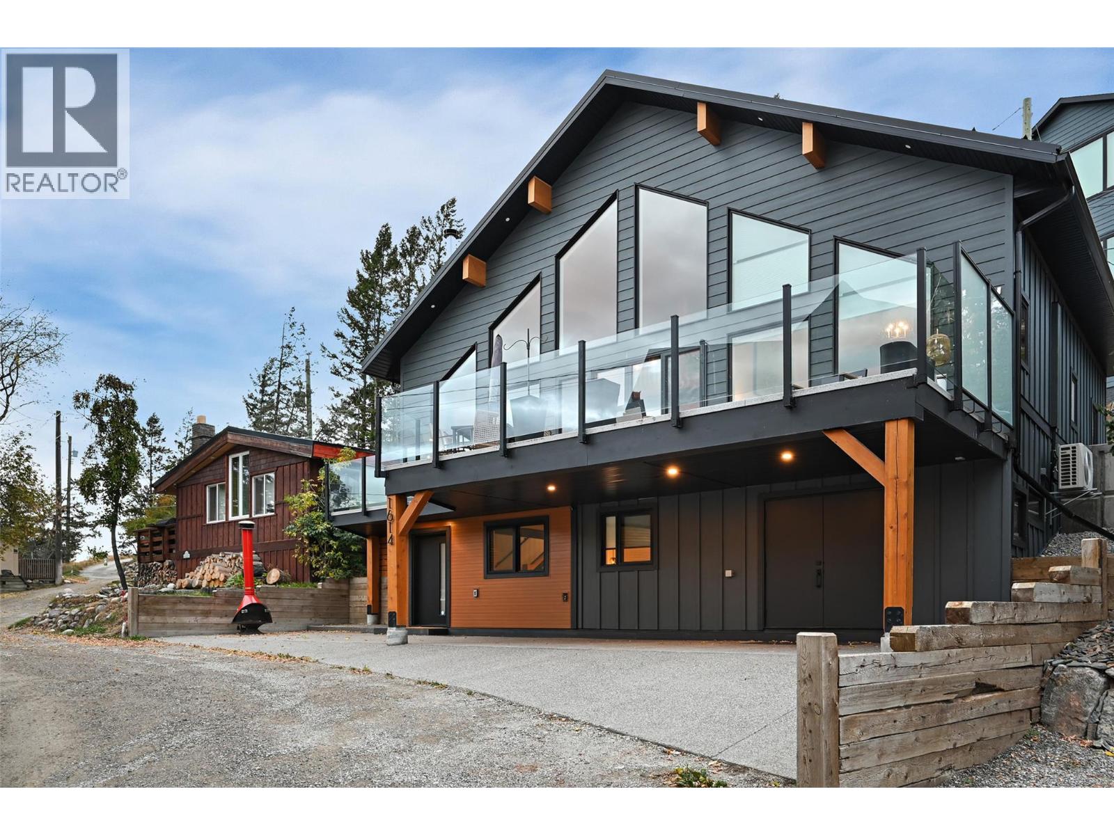 1614 Lower Lakeview Lane, Invermere, British Columbia