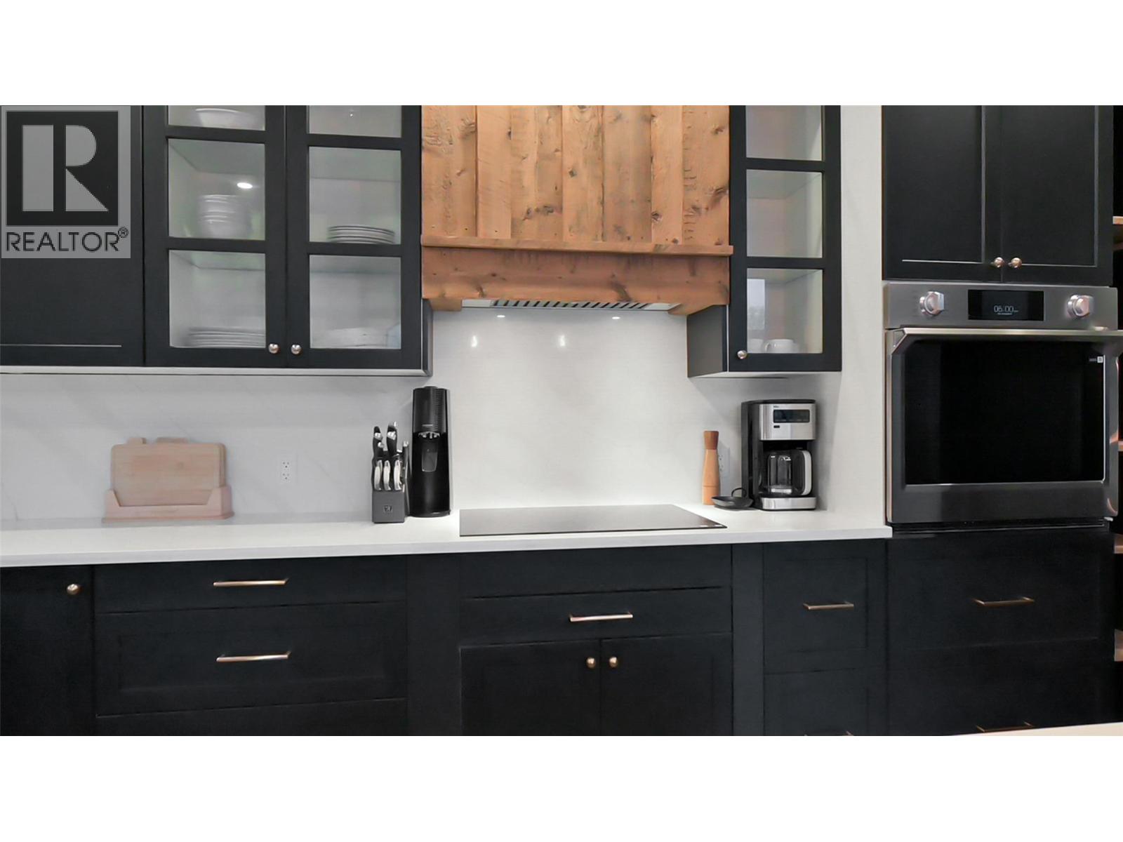 1614 Lower Lakeview Lane, Invermere, British Columbia  V0A 1K4 - Photo 13 - 10365927