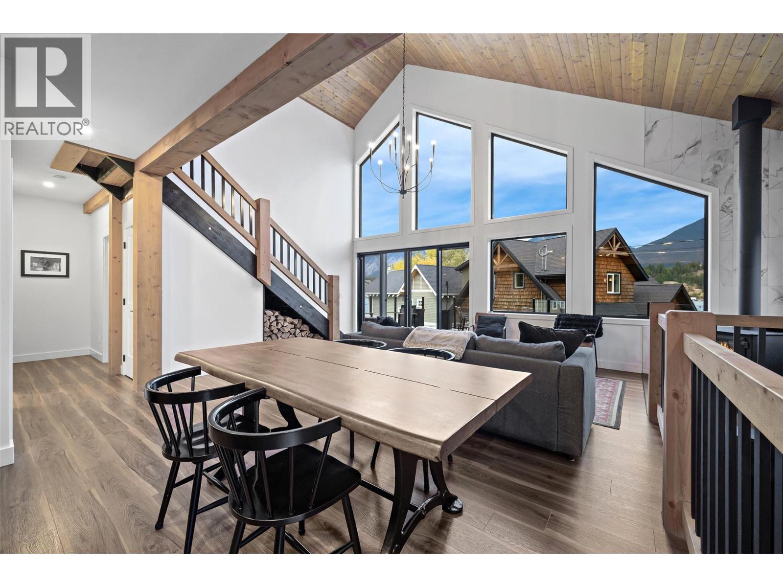 1614 Lower Lakeview Lane, Invermere, British Columbia  V0A 1K4 - Photo 8 - 10365927