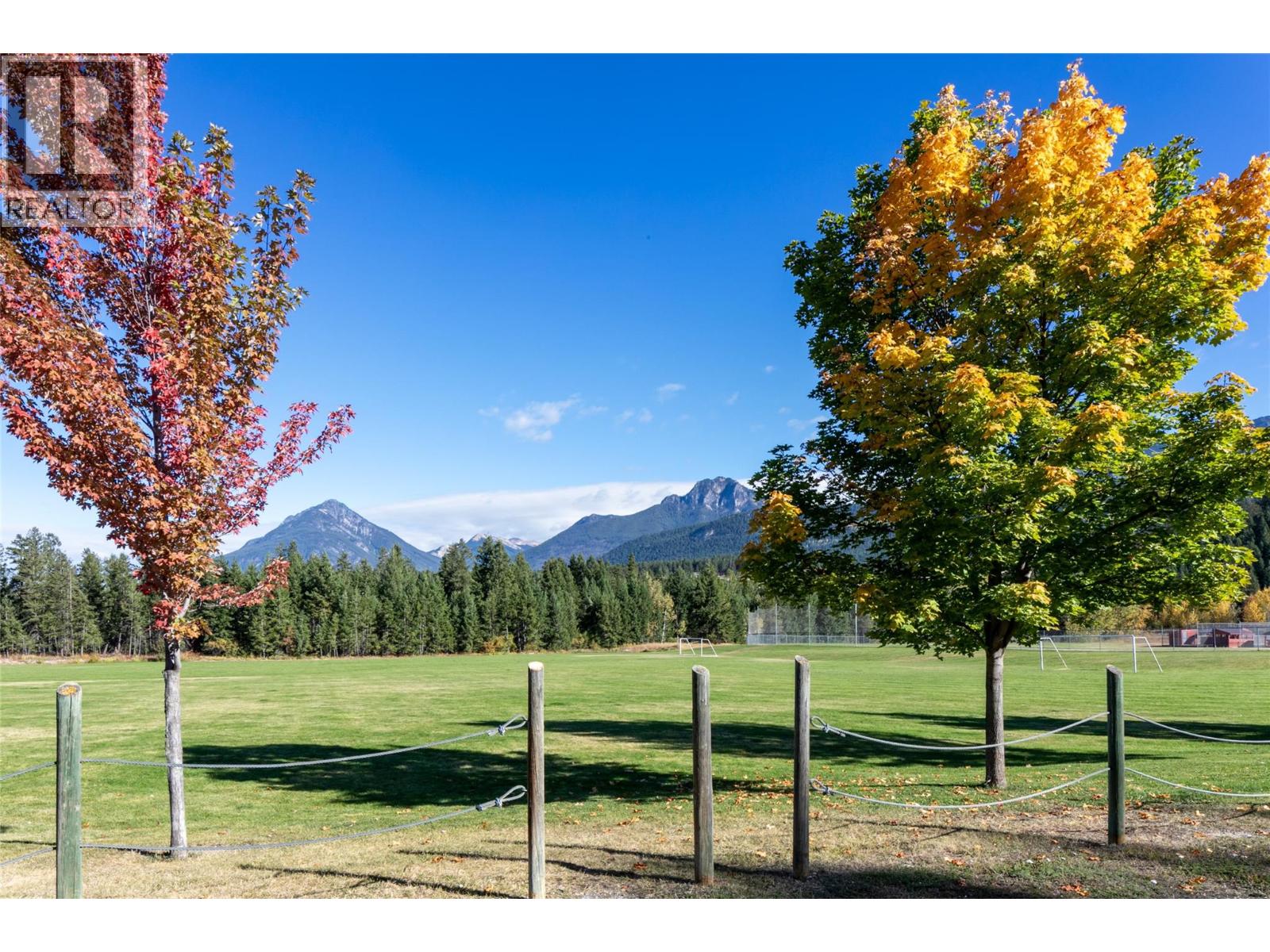 1526 Cedar Street, Golden, British Columbia  V0A 1H0 - Photo 29 - 10367611