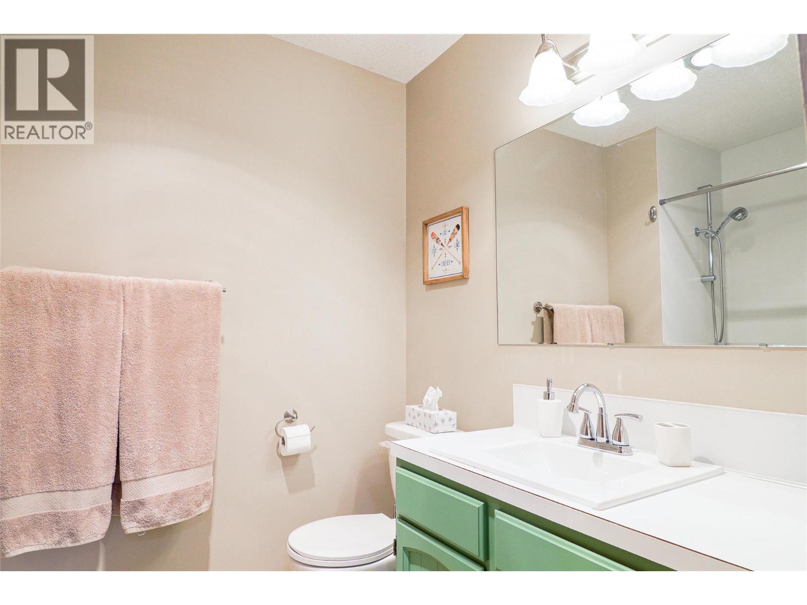 417 6th Avenue, Invermere, British Columbia  V0A 1K0 - Photo 17 - 10367526