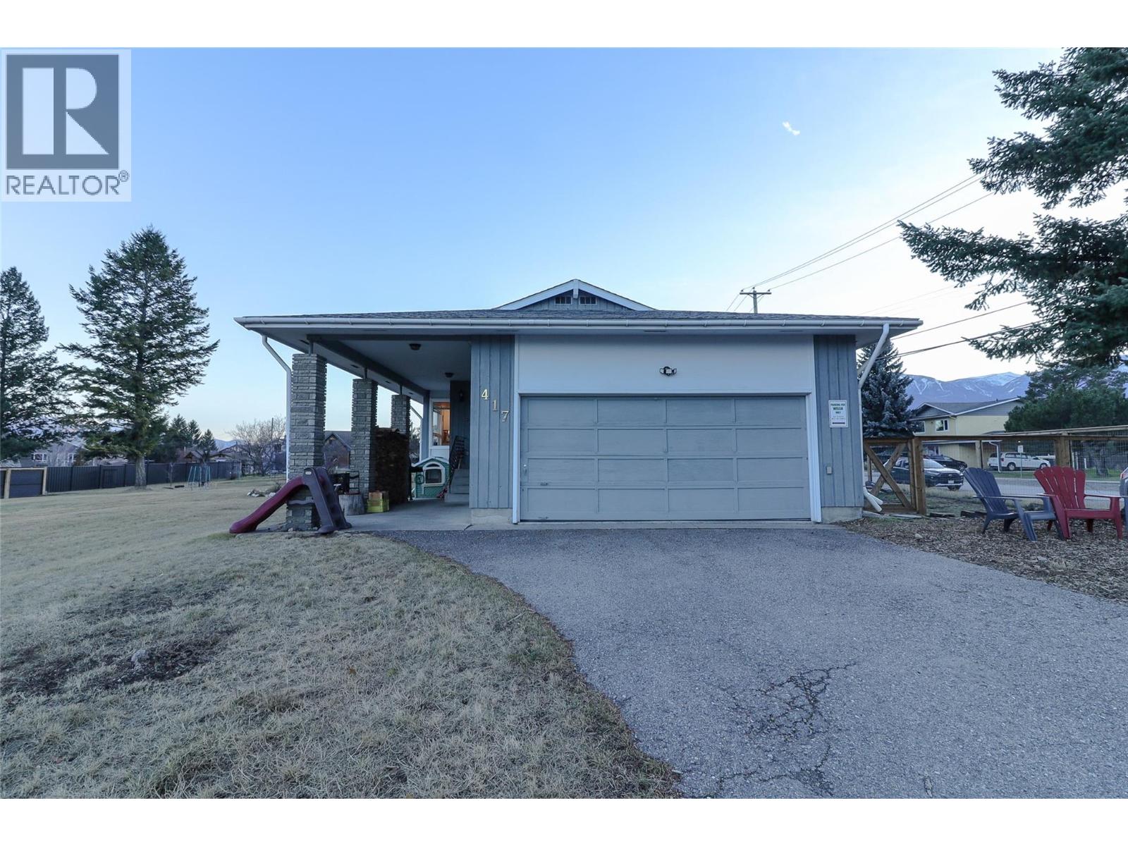 417 6th Avenue, Invermere, British Columbia  V0A 1K0 - Photo 2 - 10367526