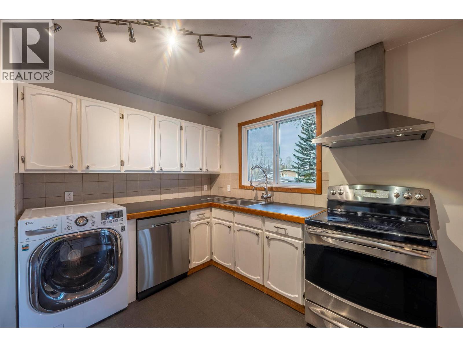 505 6th Street S, Golden, British Columbia  V0A 1H0 - Photo 24 - 10367615