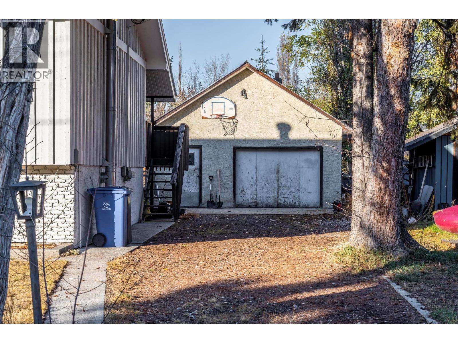 505 6th Street S, Golden, British Columbia  V0A 1H0 - Photo 50 - 10367615