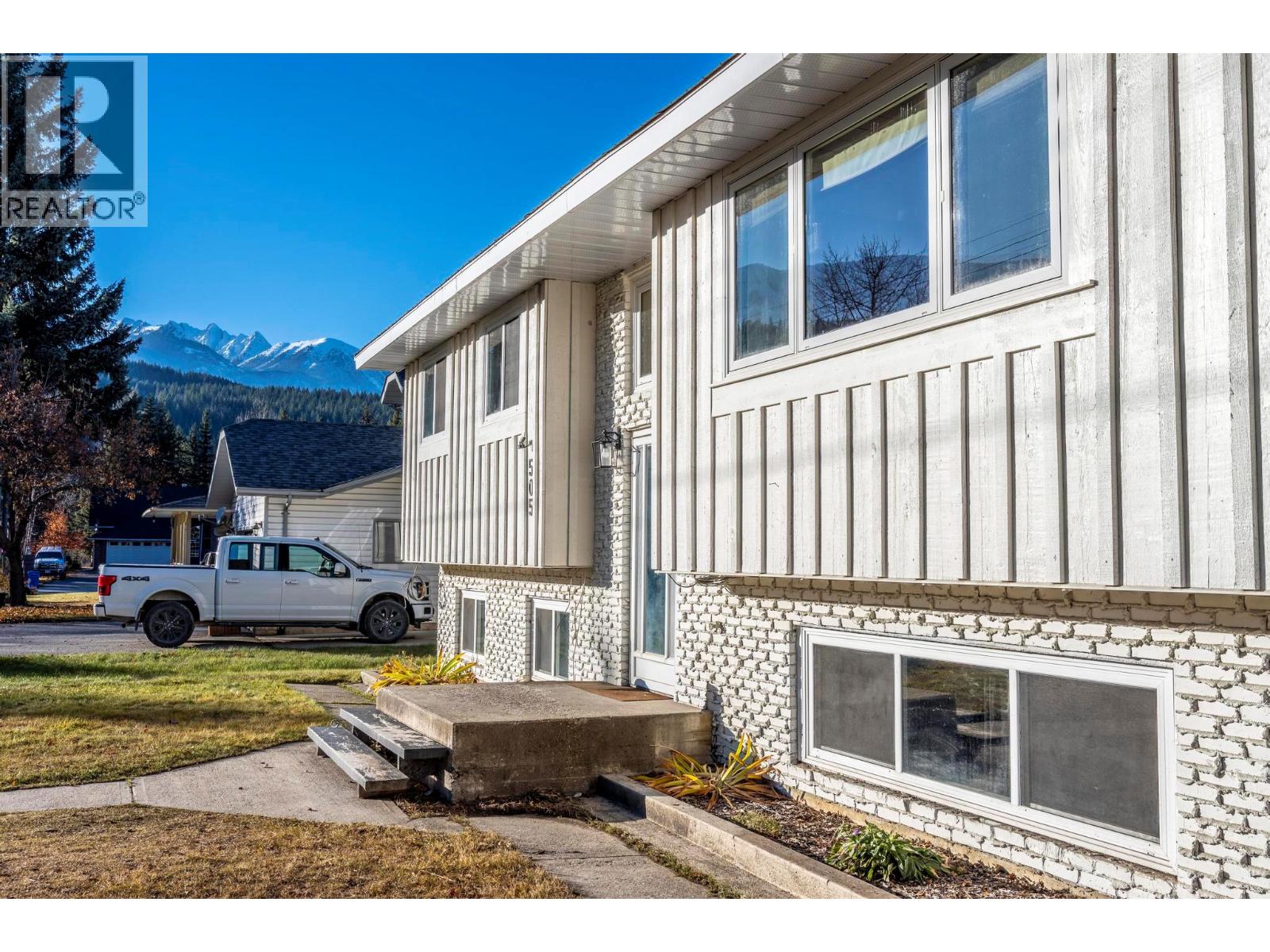 505 6th Street S, Golden, British Columbia  V0A 1H0 - Photo 53 - 10367615