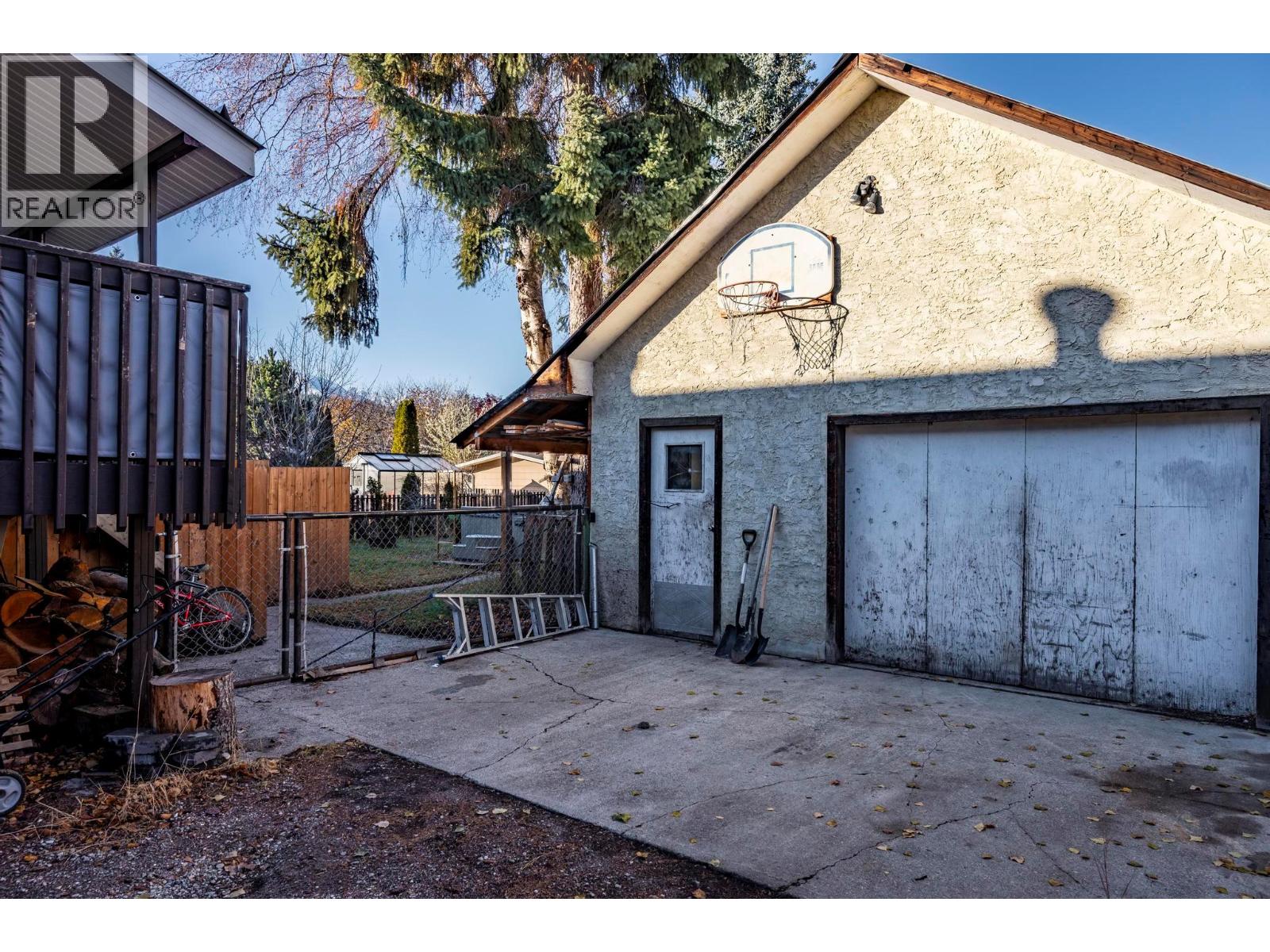 505 6th Street S, Golden, British Columbia  V0A 1H0 - Photo 54 - 10367615