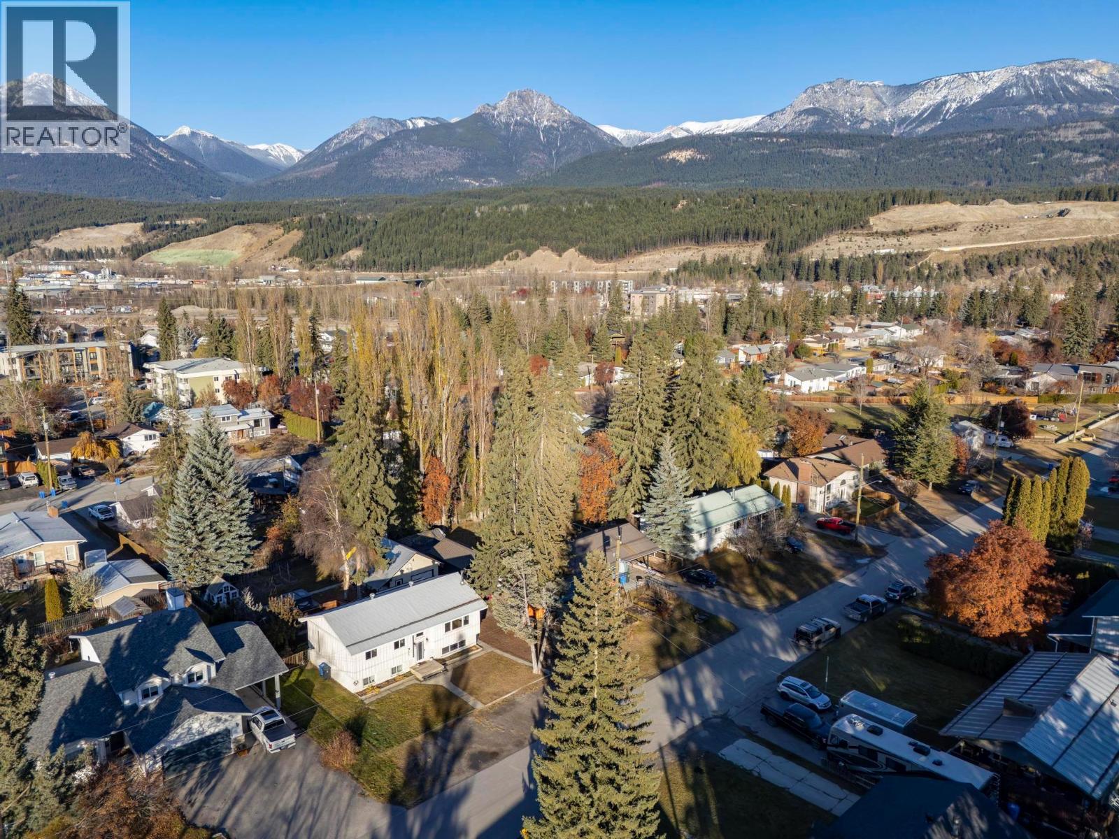 505 6th Street S, Golden, British Columbia  V0A 1H0 - Photo 63 - 10367615