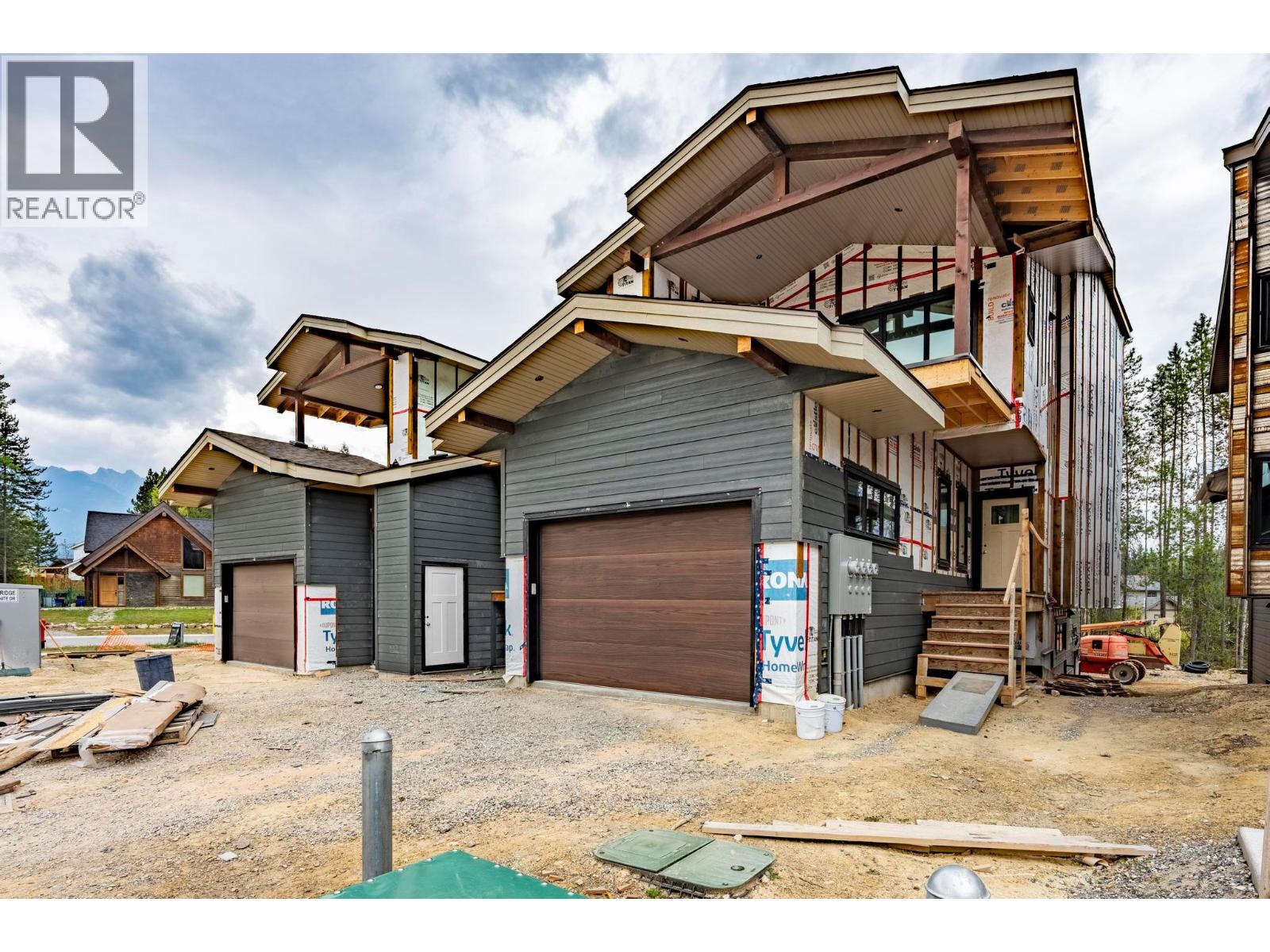 1444 Granite Drive Unit# 4, Golden, British Columbia  V0A 1H0 - Photo 1 - 10368815