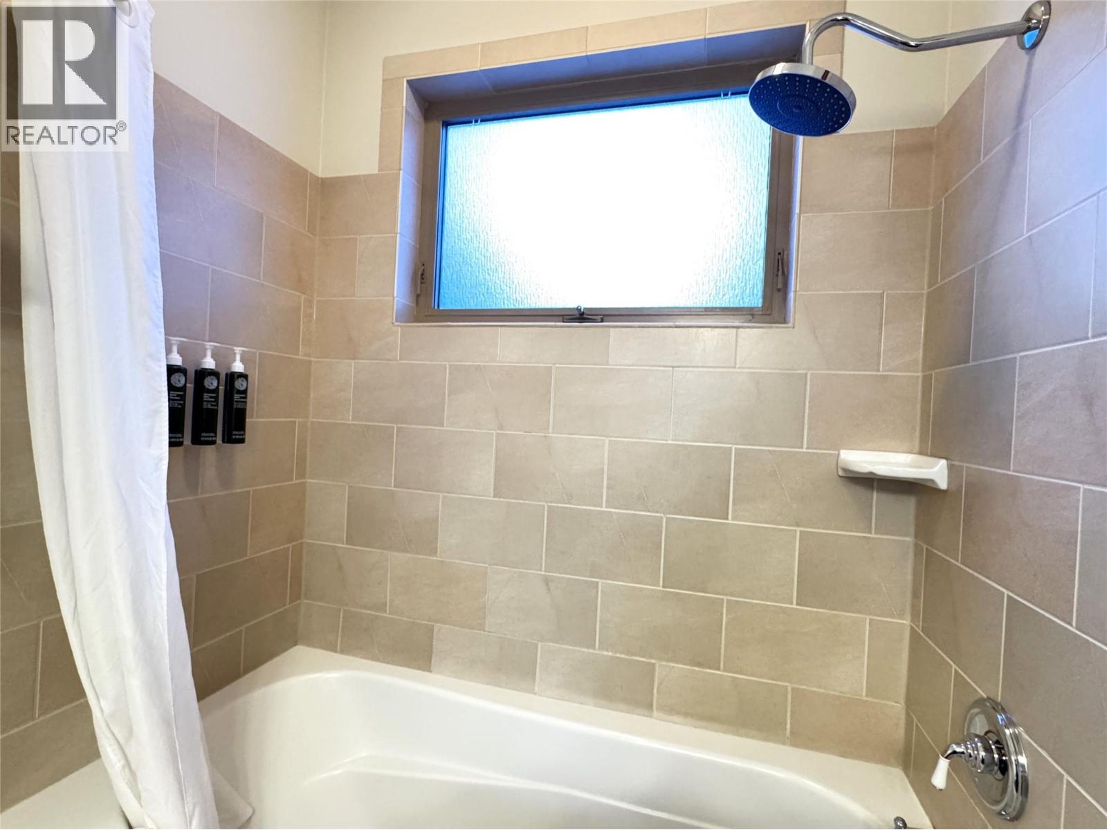 200 Bighorn Boulevard Unit# 211d, Radium Hot Springs, British Columbia  V0A 1M0 - Photo 38 - 10367338