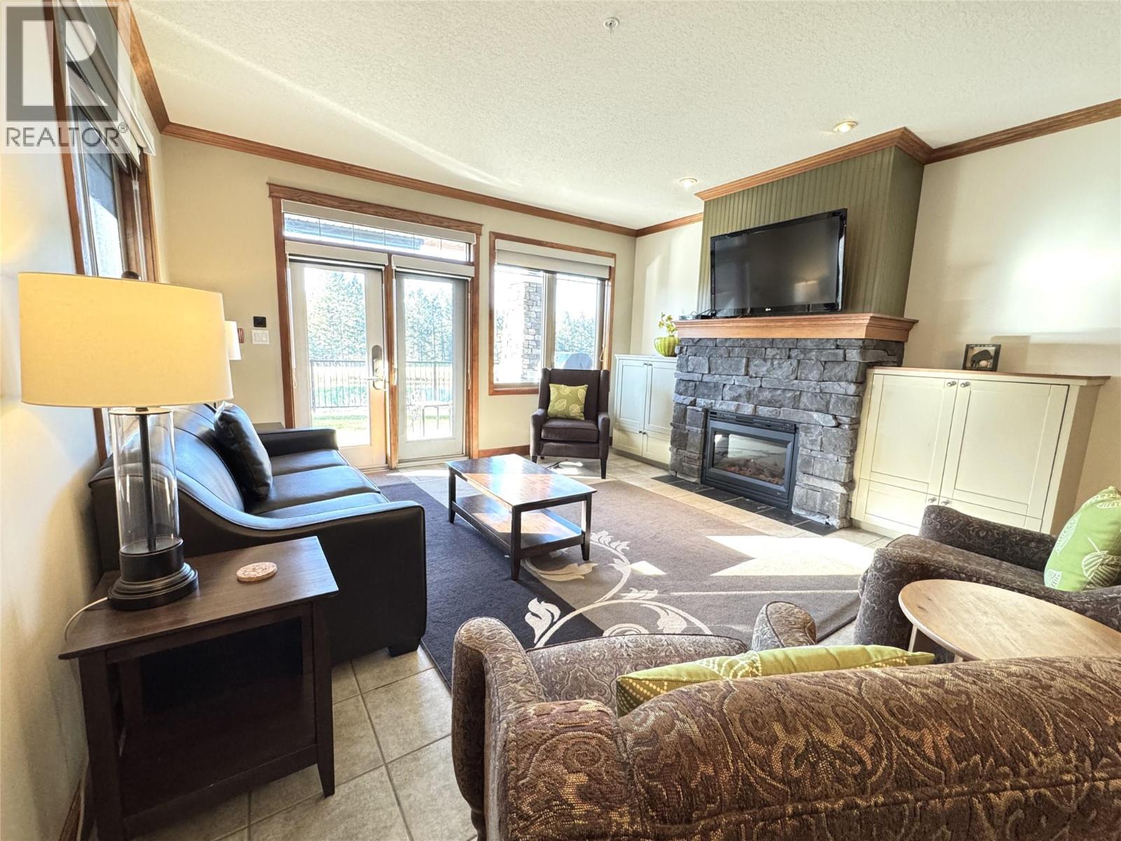 200 Bighorn Boulevard Unit# 211d, Radium Hot Springs, British Columbia  V0A 1M0 - Photo 5 - 10367338