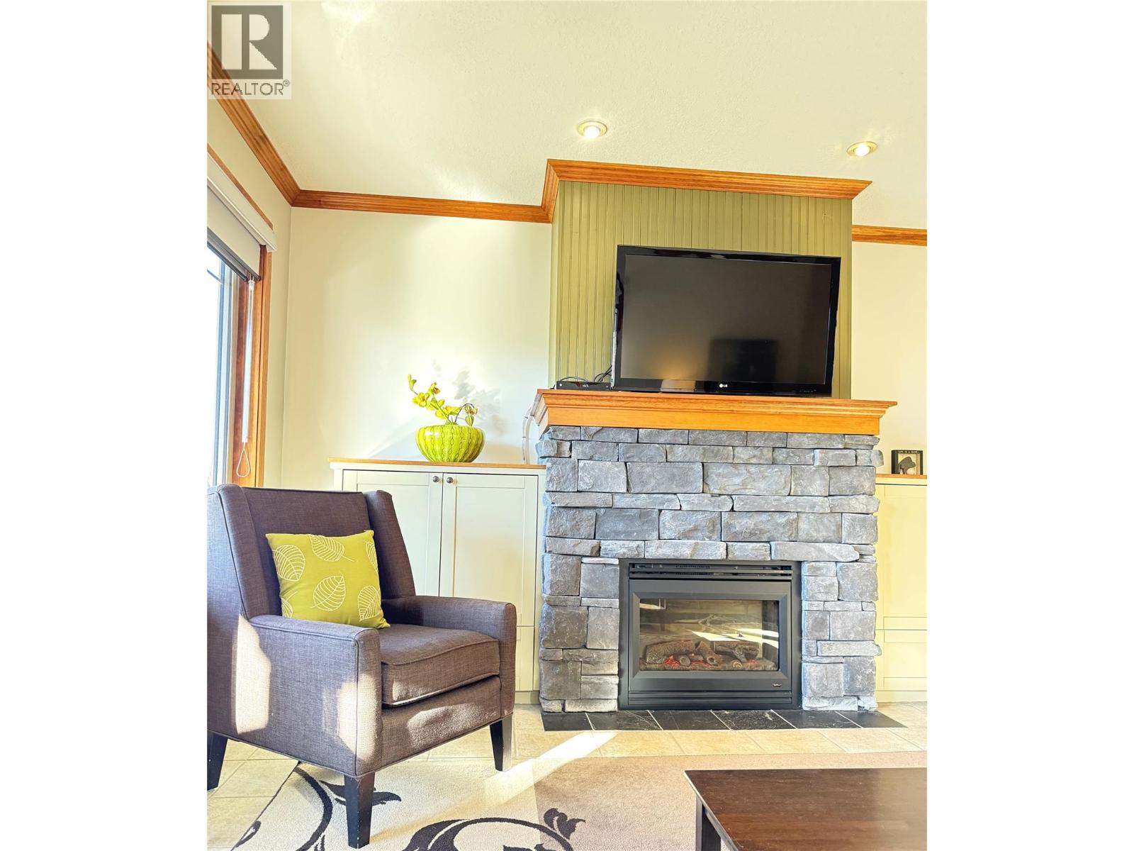 200 Bighorn Boulevard Unit# 211d, Radium Hot Springs, British Columbia  V0A 1M0 - Photo 8 - 10367338