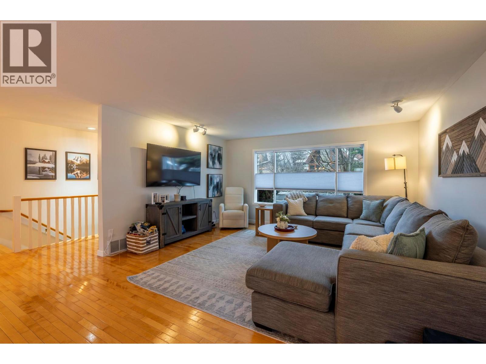 1412 Birch  Se Crescent, Golden, British Columbia  V0A 1H6 - Photo 11 - 10368945