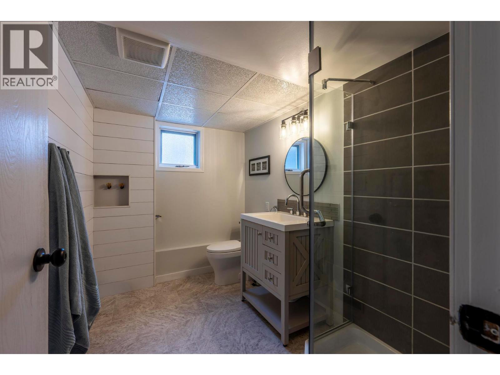 1412 Birch  Se Crescent, Golden, British Columbia  V0A 1H6 - Photo 55 - 10368945