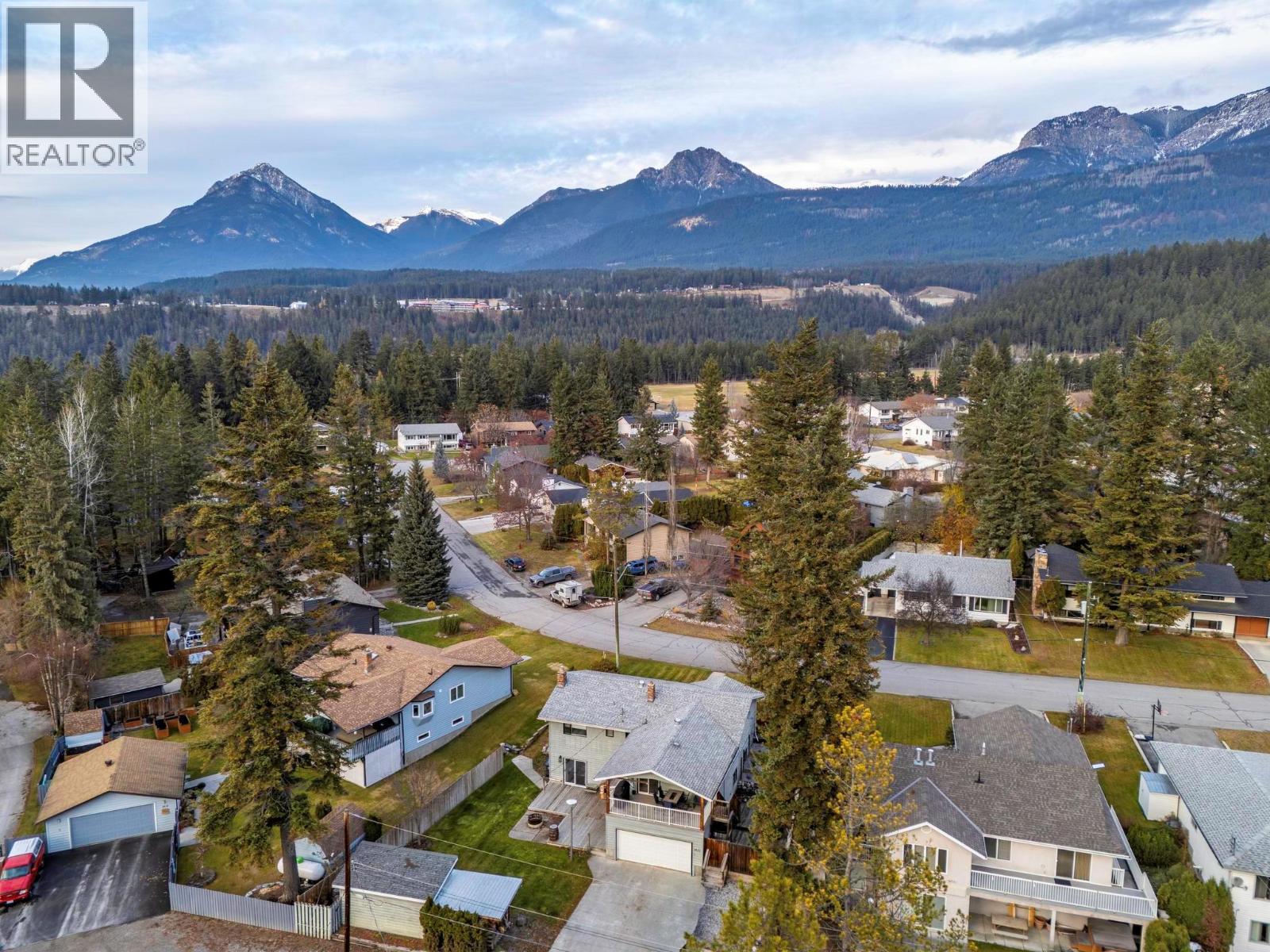 1412 Birch  Se Crescent, Golden, British Columbia  V0A 1H6 - Photo 72 - 10368945