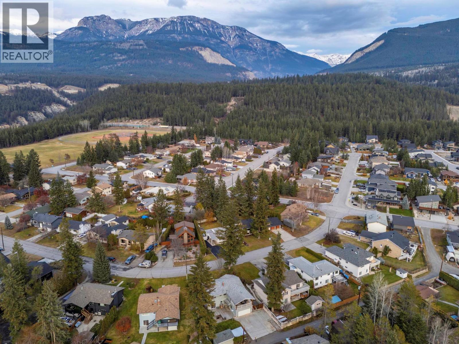 1412 Birch  Se Crescent, Golden, British Columbia  V0A 1H6 - Photo 74 - 10368945