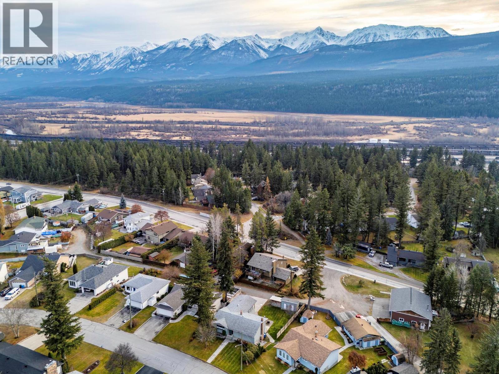 1412 Birch  Se Crescent, Golden, British Columbia  V0A 1H6 - Photo 75 - 10368945