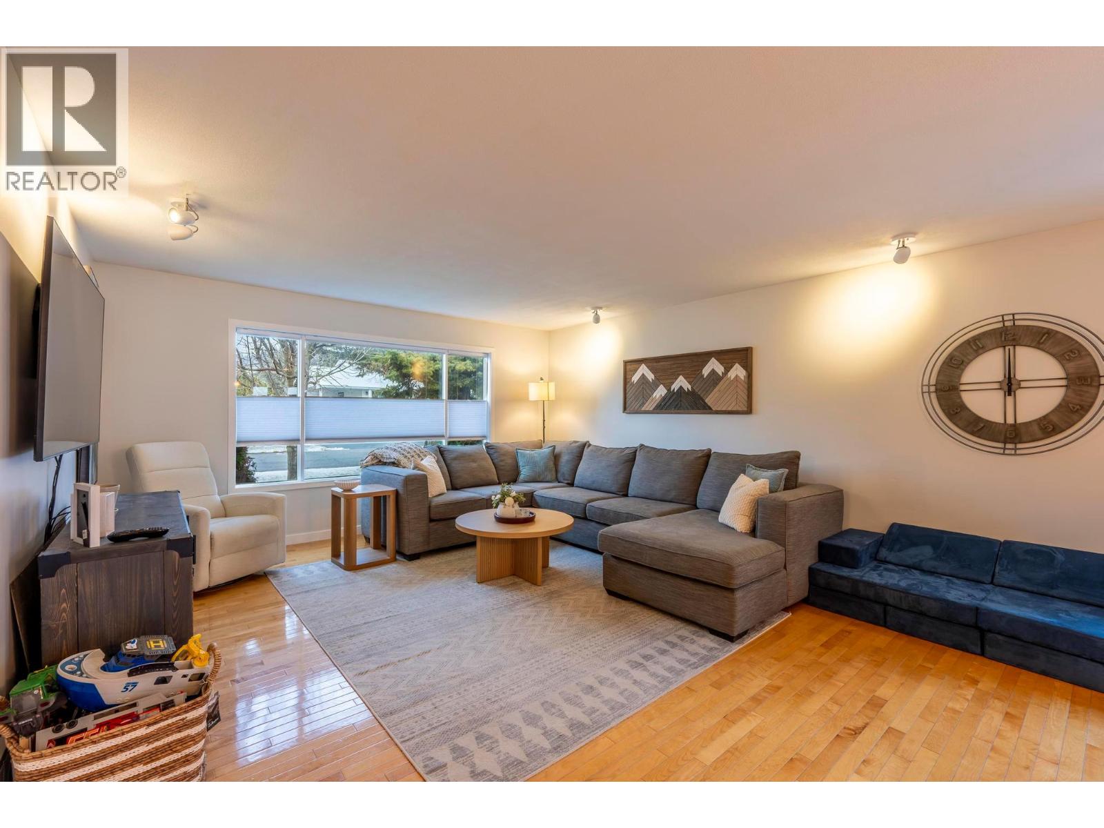 1412 Birch  Se Crescent, Golden, British Columbia  V0A 1H6 - Photo 9 - 10368945