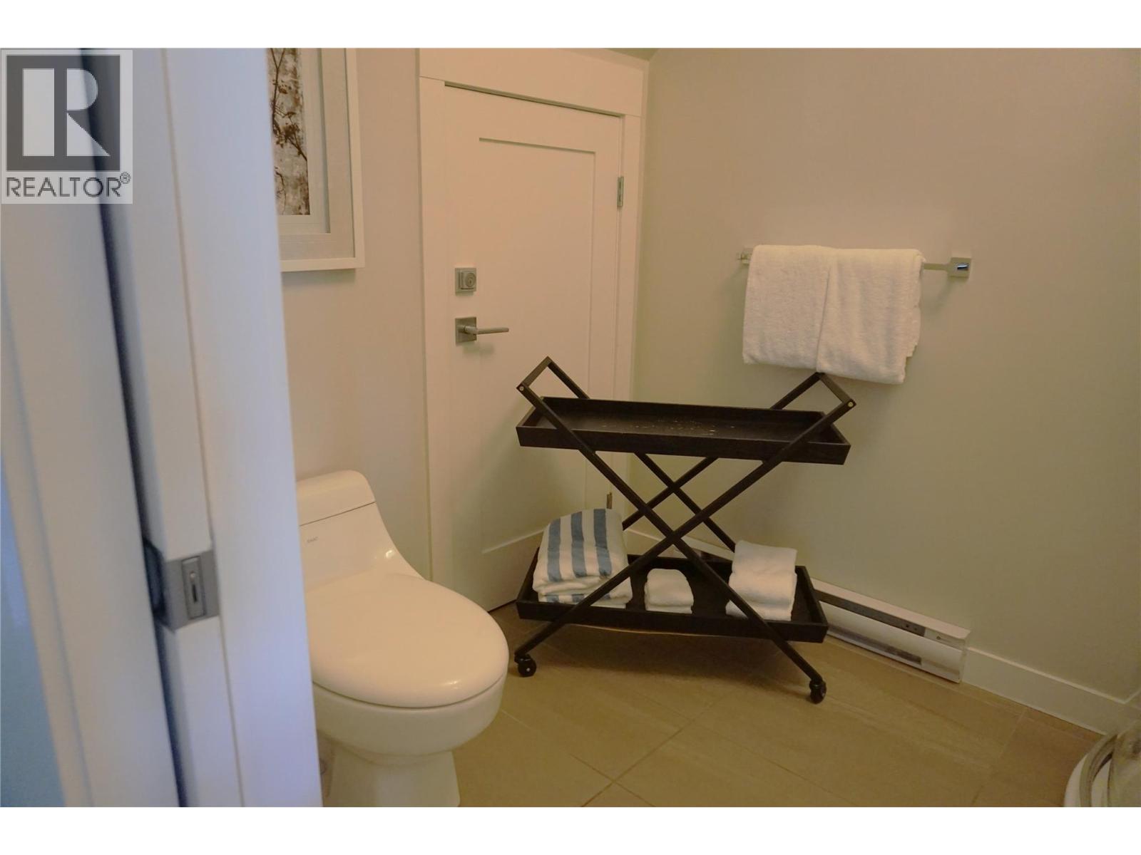 900 Bighorn Boulevard Unit# 914, Radium Hot Springs, British Columbia  V0A 1M0 - Photo 9 - 10368852