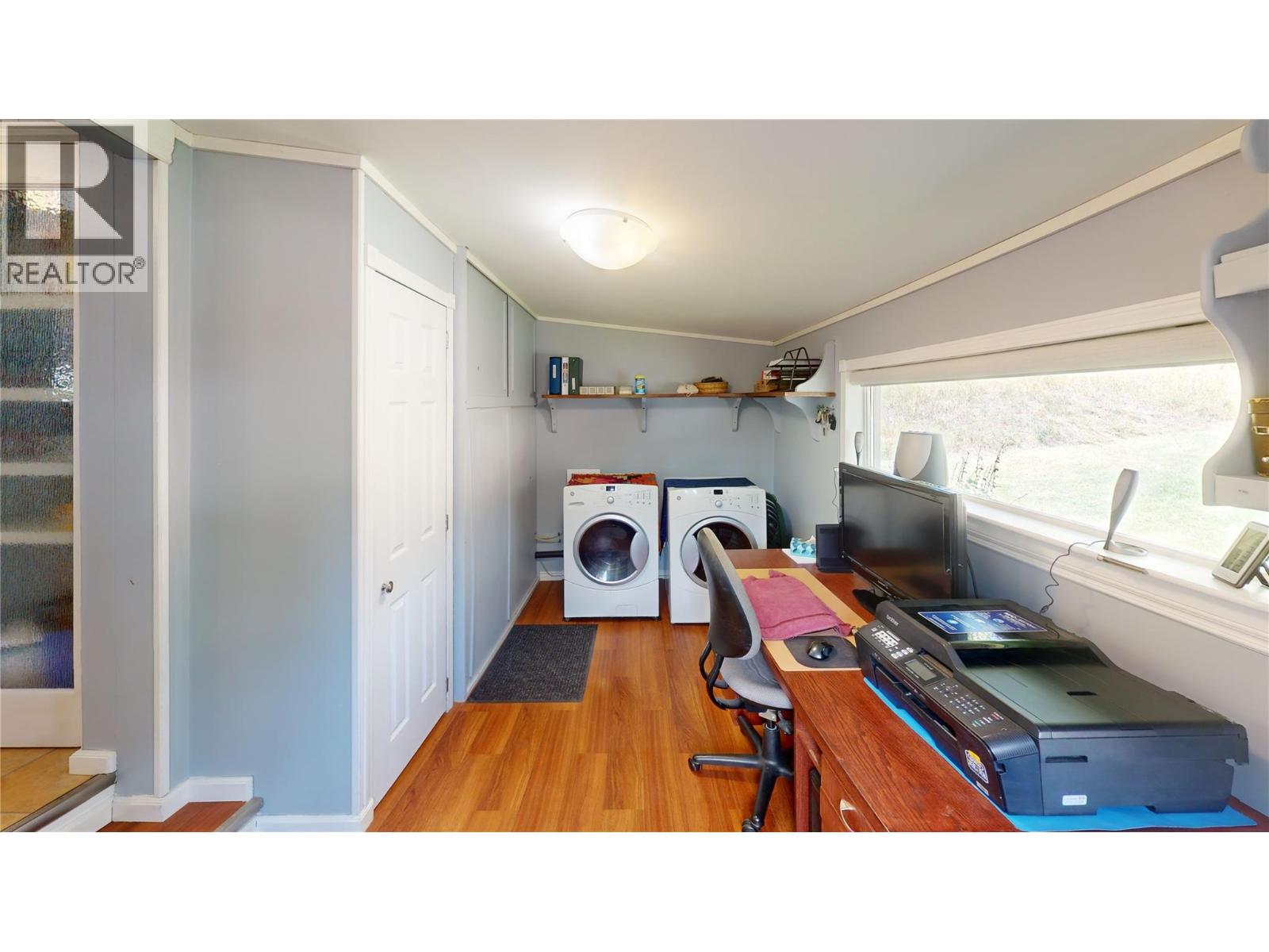 5670 Glenmore Drive, Edgewater, British Columbia  V0A 1E0 - Photo 23 - 10369214