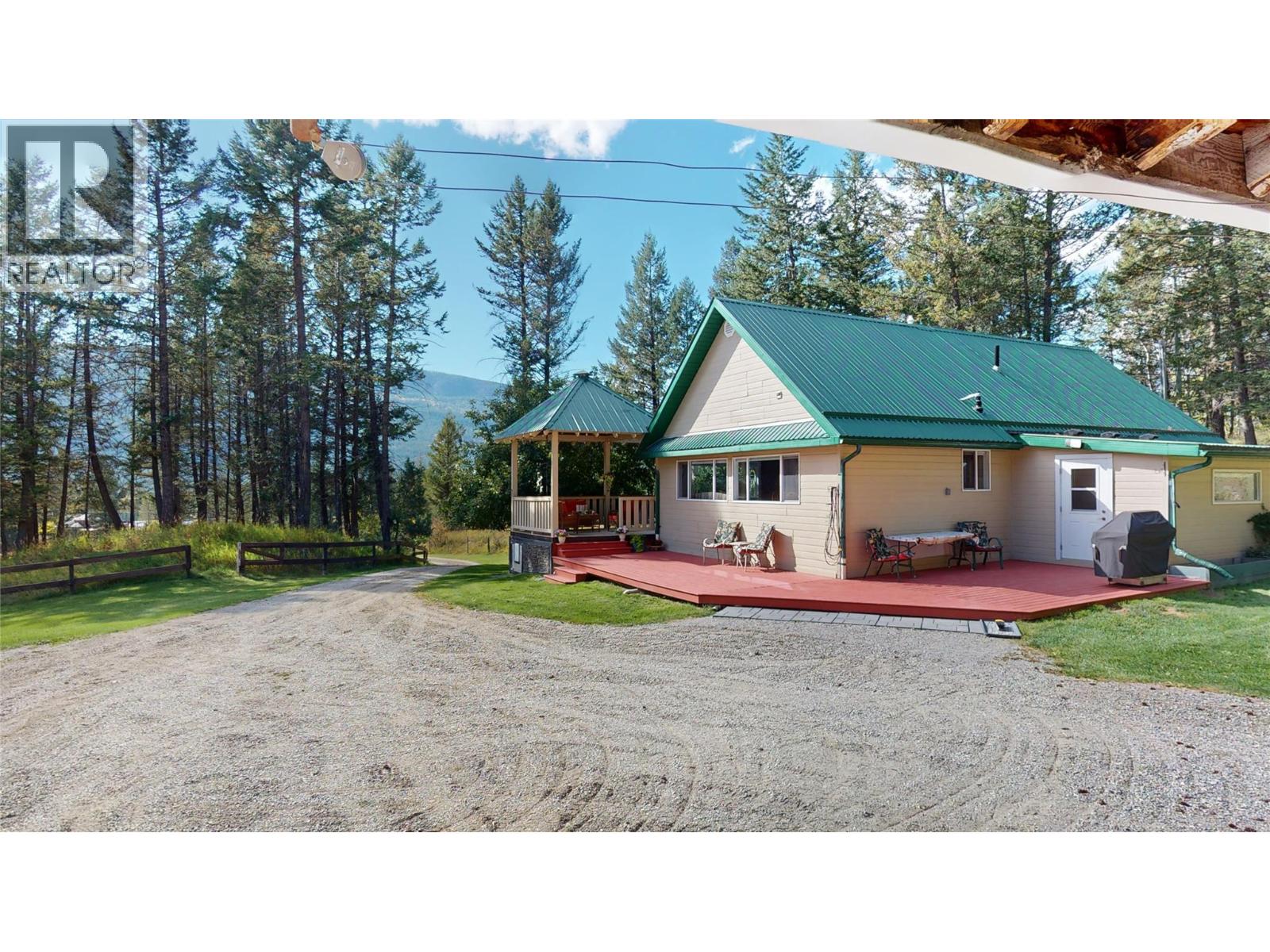 5670 Glenmore Drive, Edgewater, British Columbia  V0A 1E0 - Photo 30 - 10369214