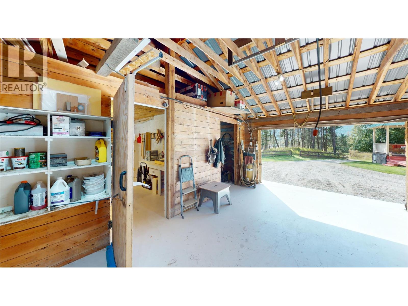 5670 Glenmore Drive, Edgewater, British Columbia  V0A 1E0 - Photo 36 - 10369214