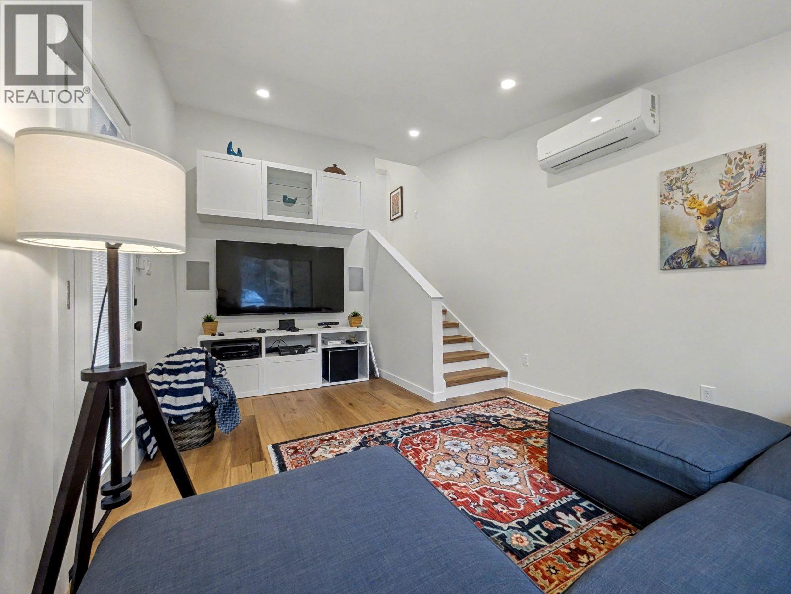 3941 Houlgrave Road, Nelson, British Columbia  V0A 1K5 - Photo 19 - 10369035