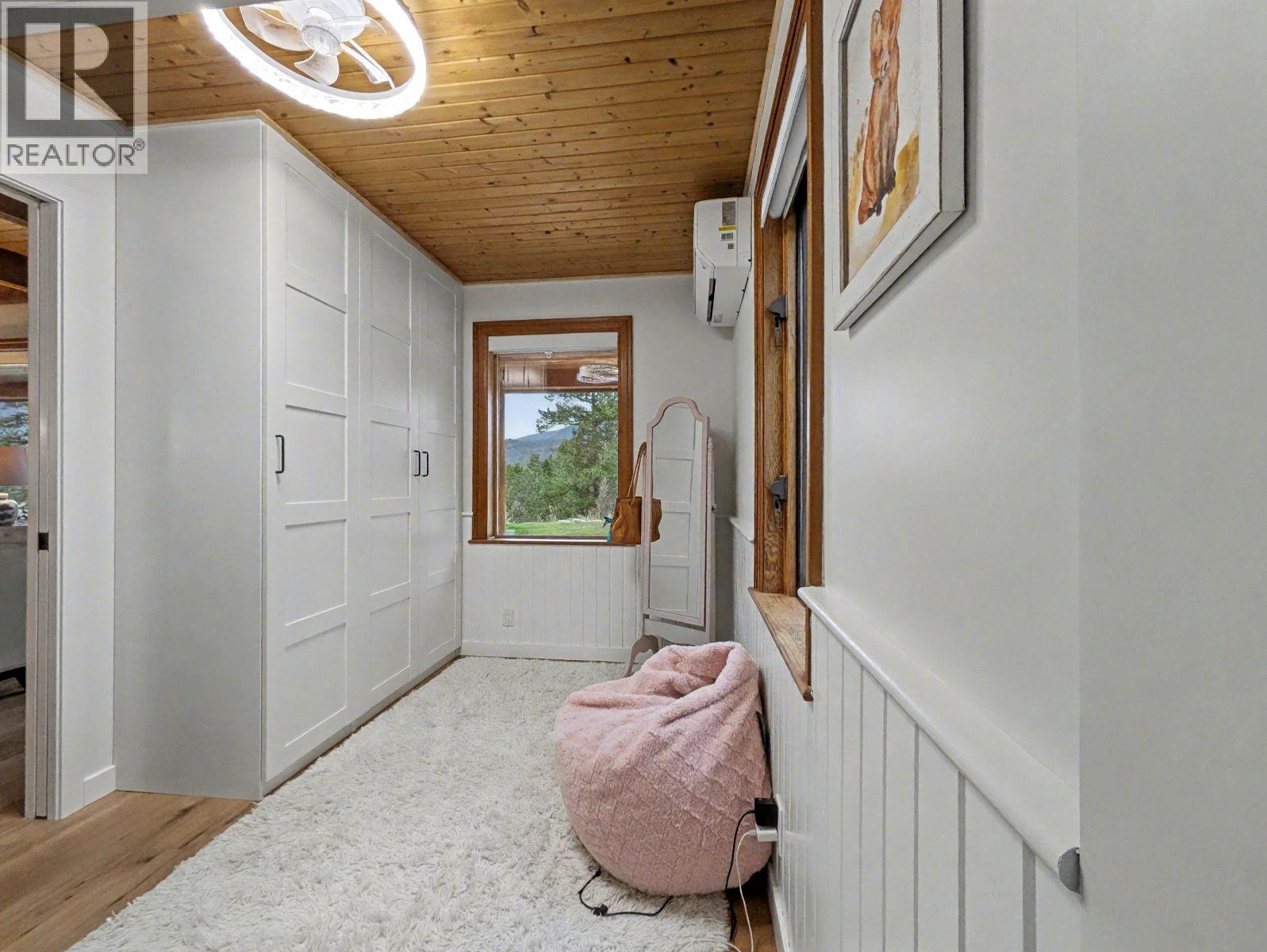 3941 Houlgrave Road, Nelson, British Columbia  V0A 1K5 - Photo 20 - 10369035