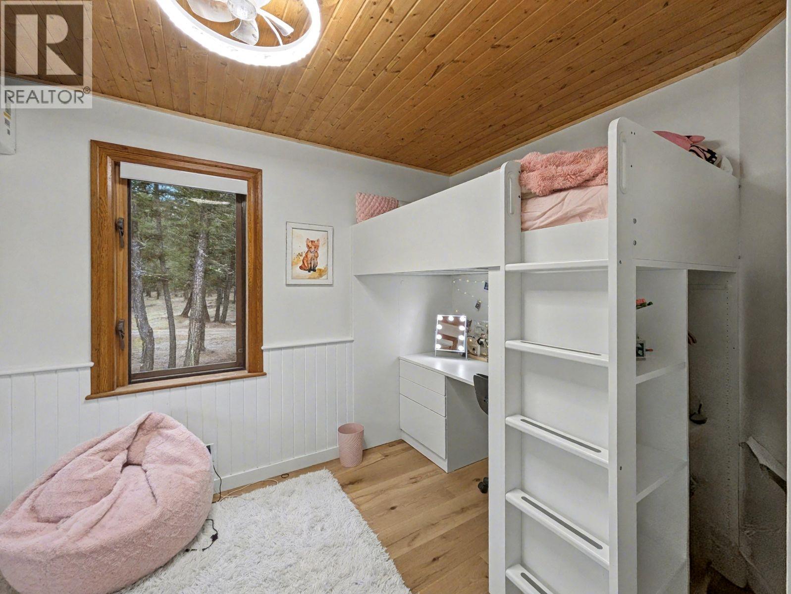 3941 Houlgrave Road, Nelson, British Columbia  V0A 1K5 - Photo 21 - 10369035