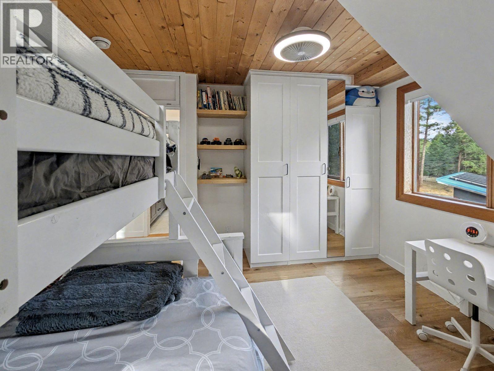 3941 Houlgrave Road, Nelson, British Columbia  V0A 1K5 - Photo 29 - 10369035