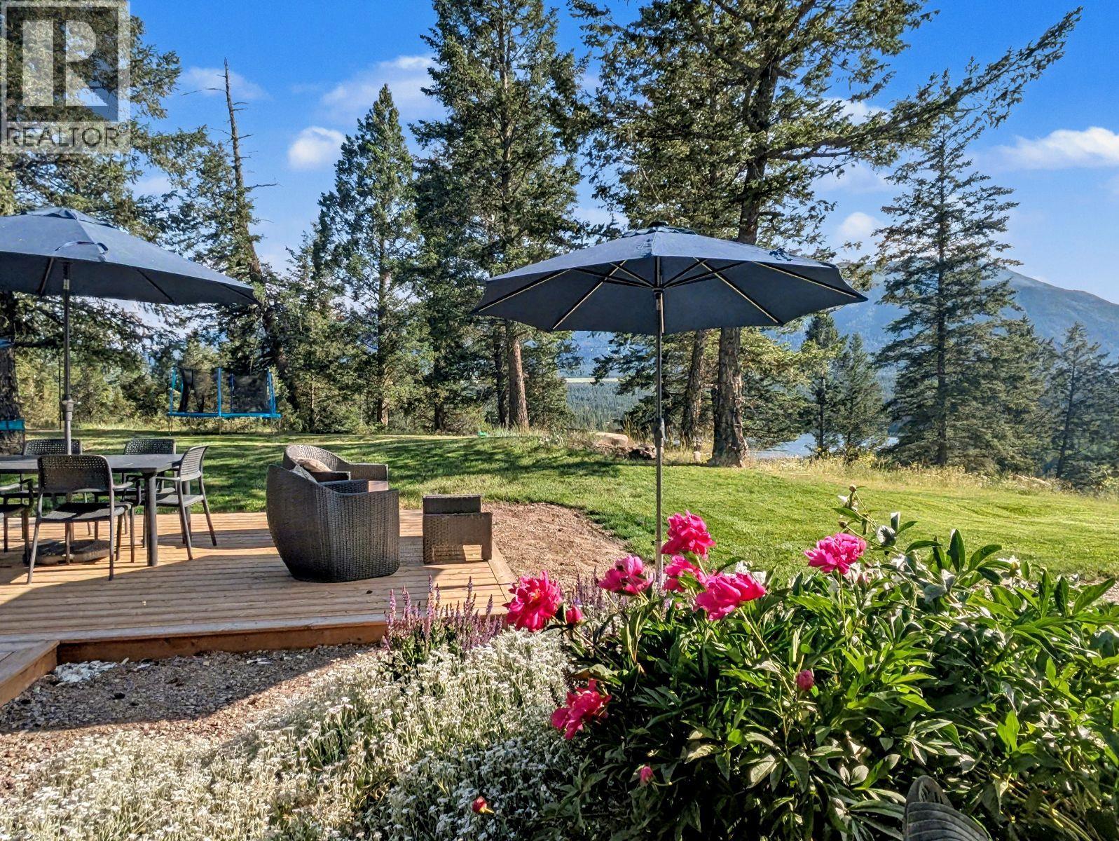 3941 Houlgrave Road, Nelson, British Columbia  V0A 1K5 - Photo 4 - 10369035