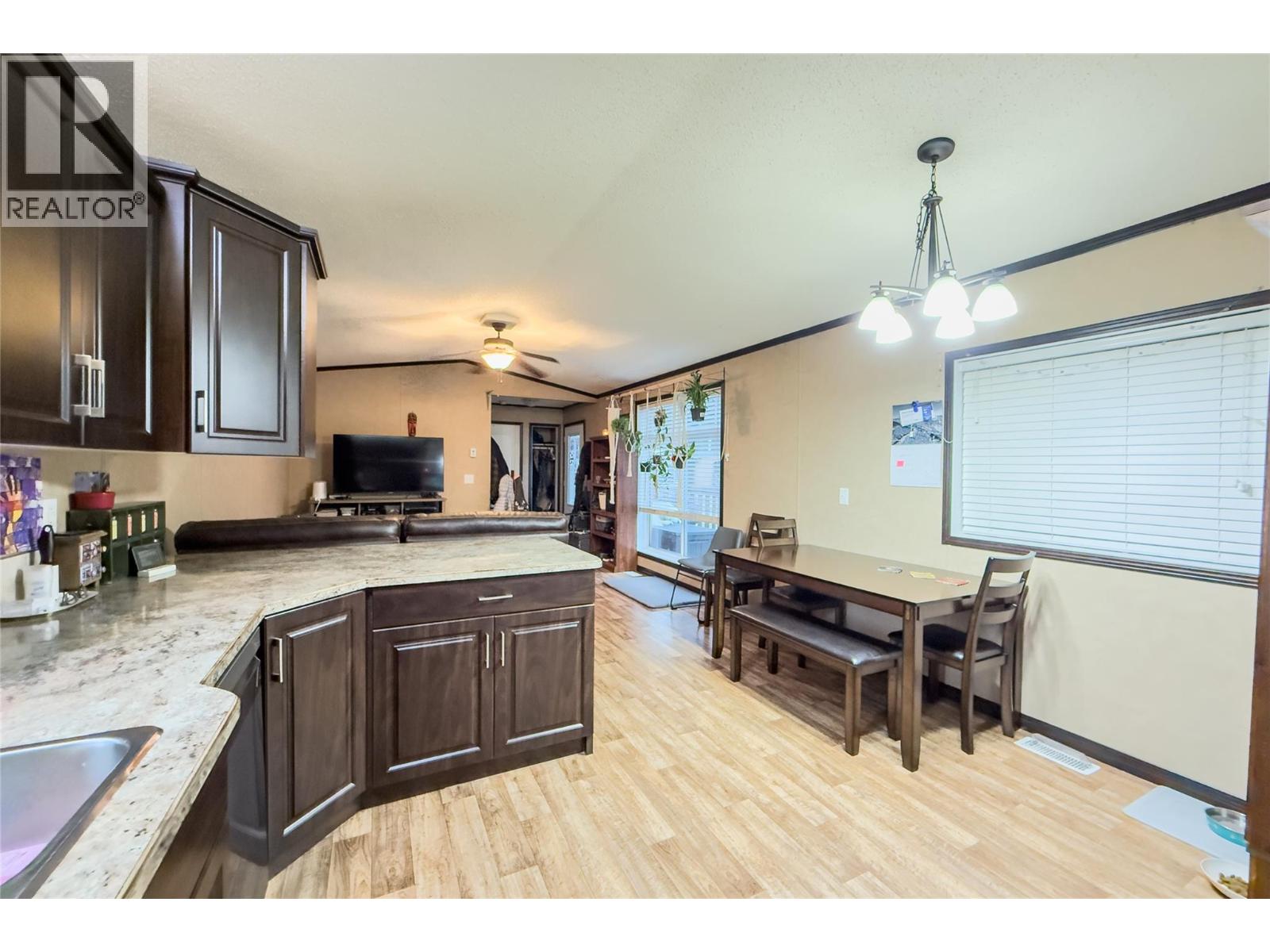 1400 12th Street Unit# 35, Golden, British Columbia  V0A 1H1 - Photo 3 - 10369625